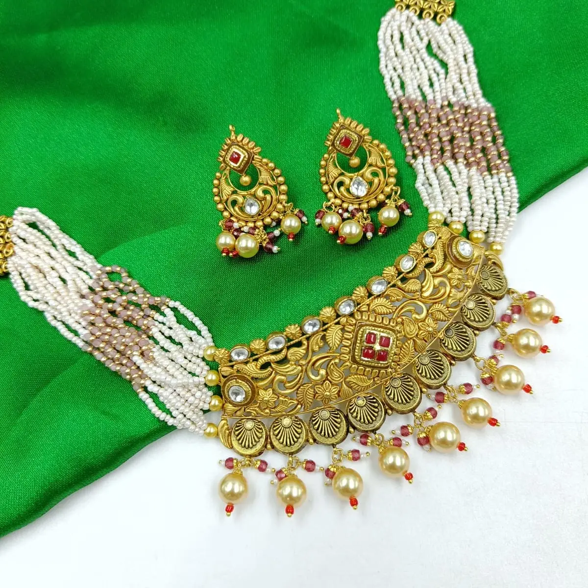 Antique Dori Set