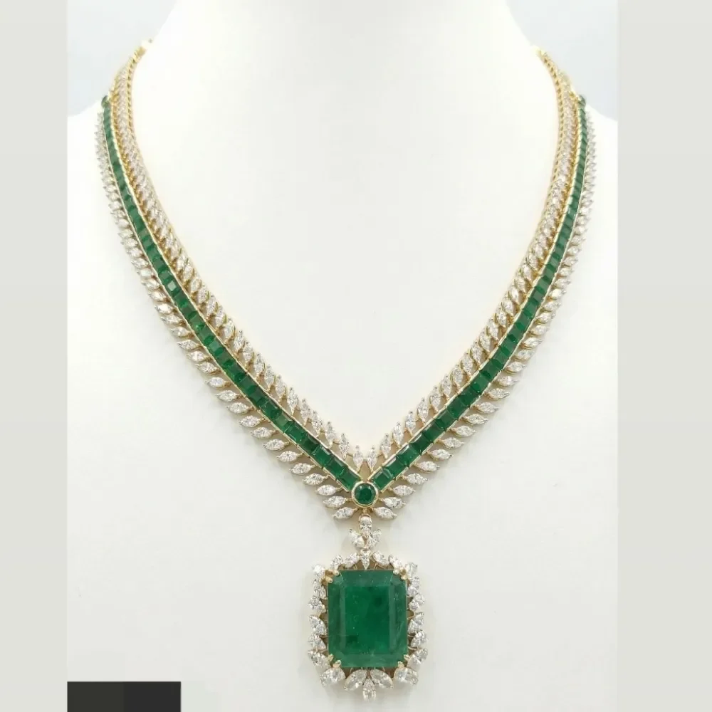 DIAMOND EMERALD CHOWKI EMERALD ROUND NECKLACE
