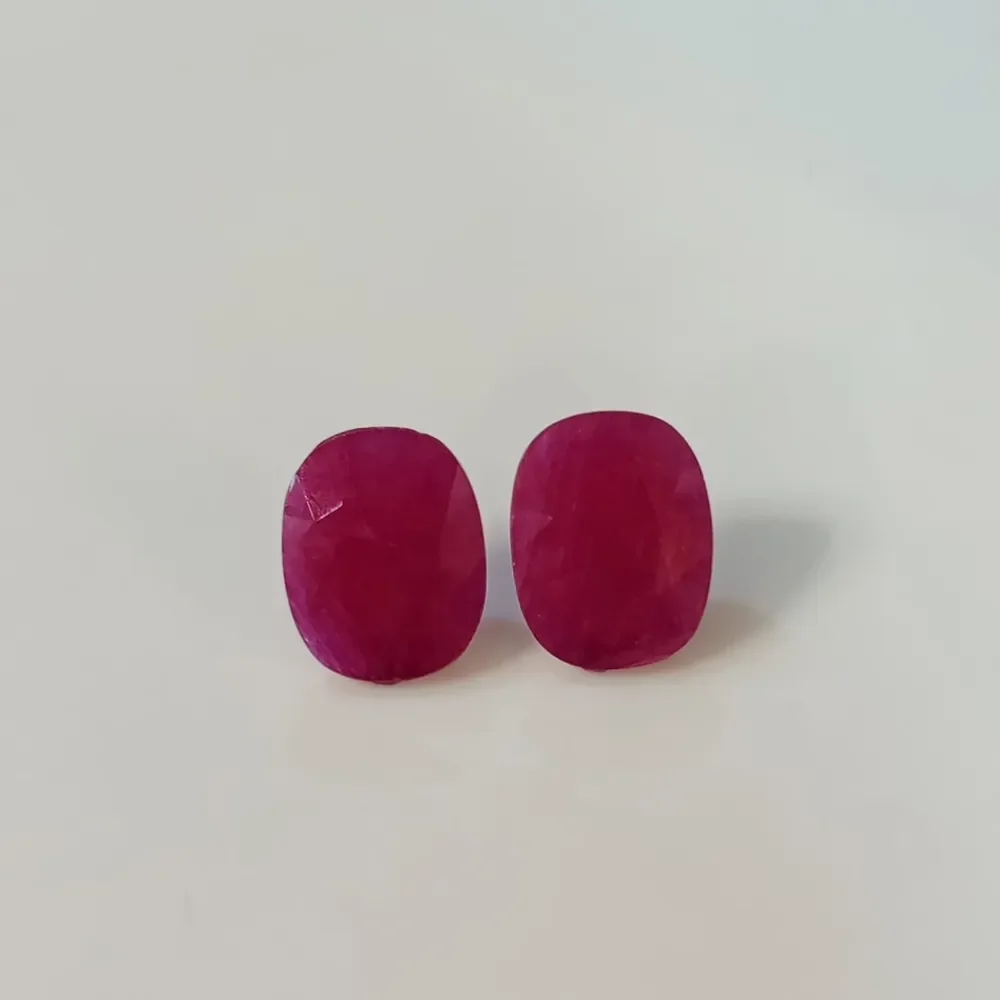 RUBY OVAL