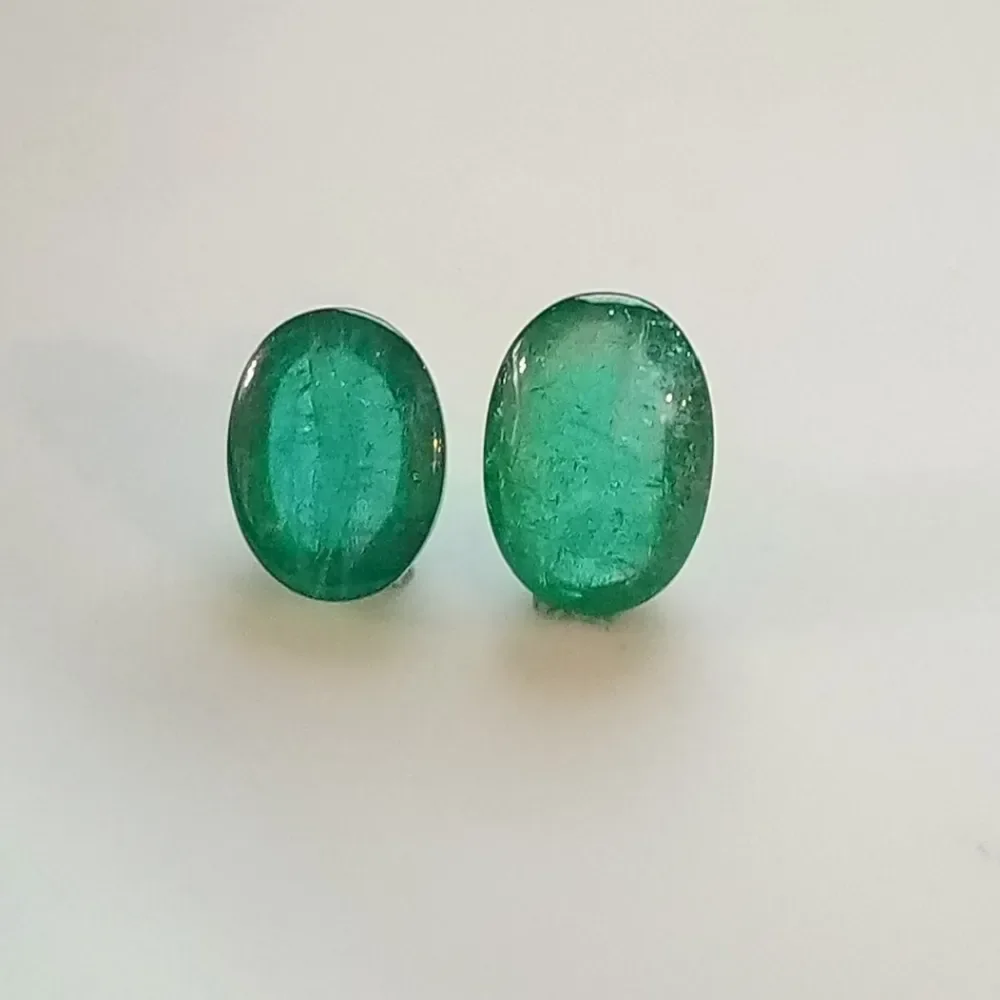 EMERALD OVAL