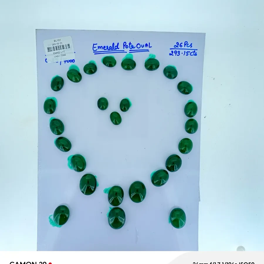 Emerald Cabution