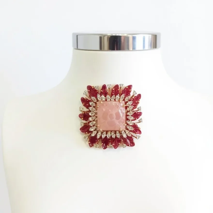 MARGONITE RUBY CARVIN LEAVES PENDANT