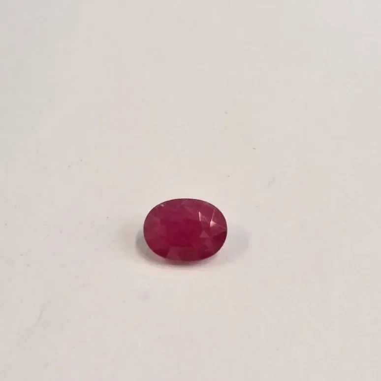 RUBY OVAL