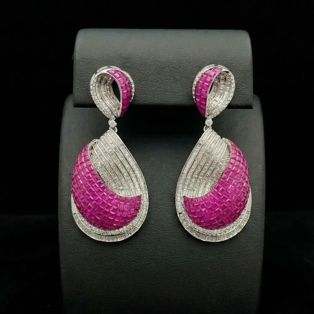 DIAMOND BRAKETS EARRING