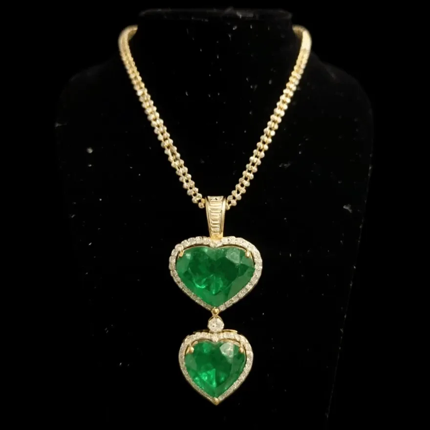 EMERALD HEART DIAMOND BEGGUST ROUND NECKLACE