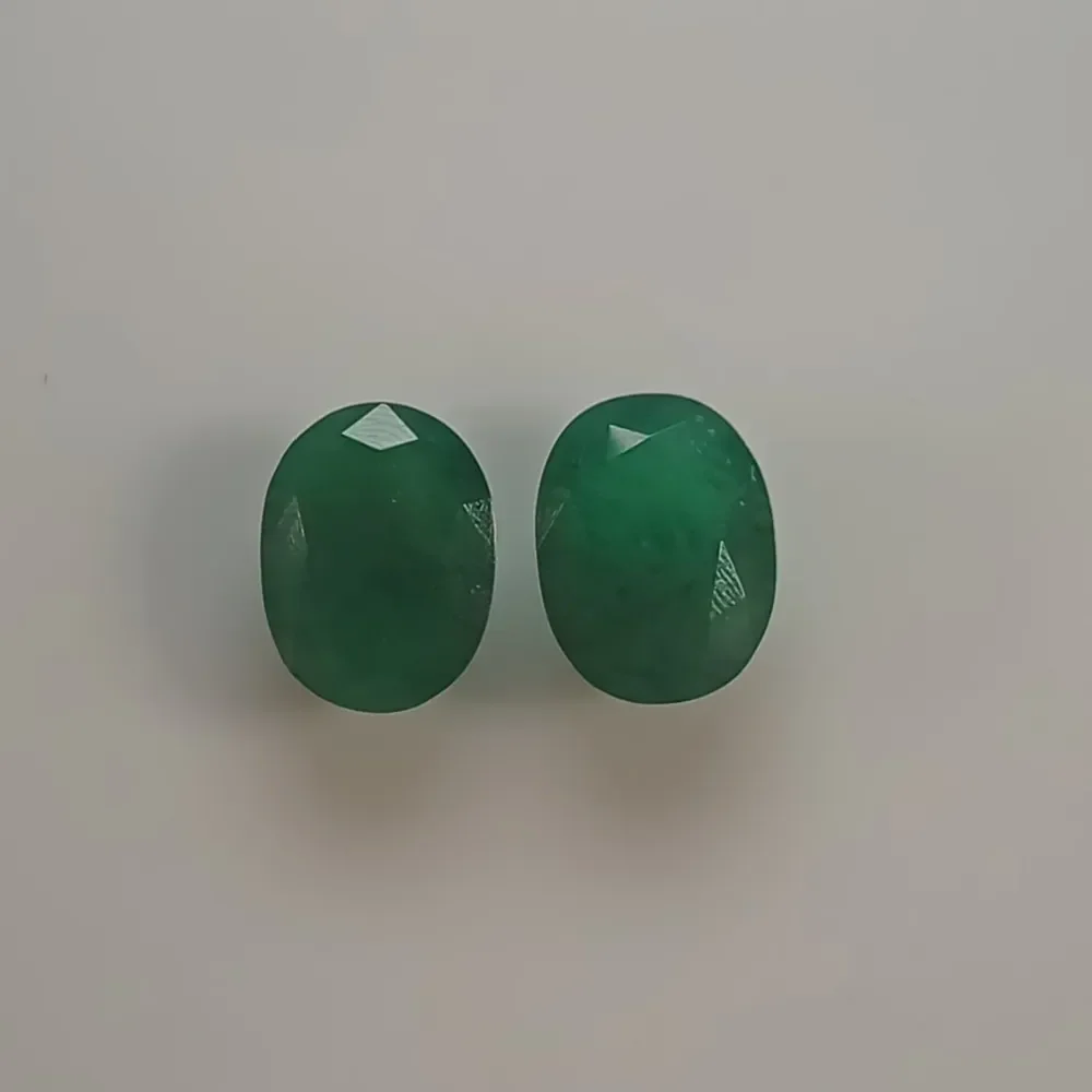 EMERALD OVAL