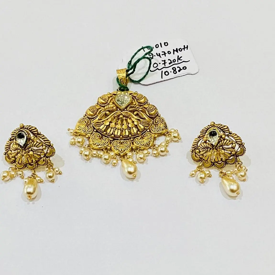 Antique Pendent Set