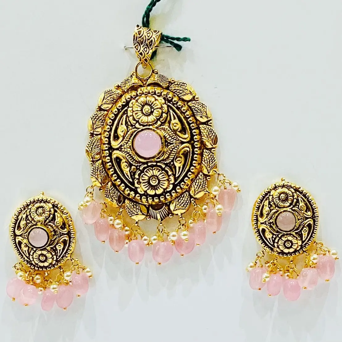 Antique Pendent Set