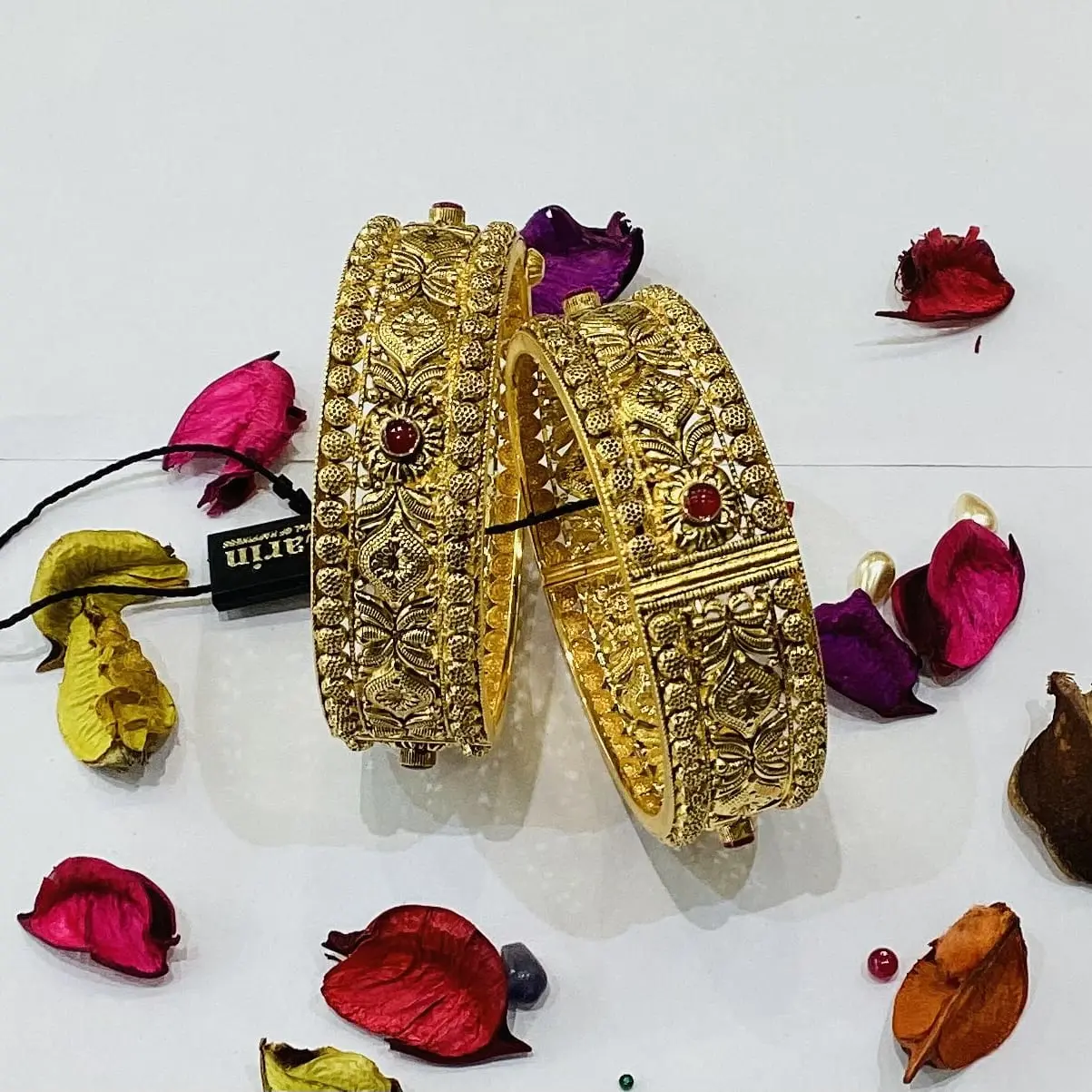 Zarin Bangles