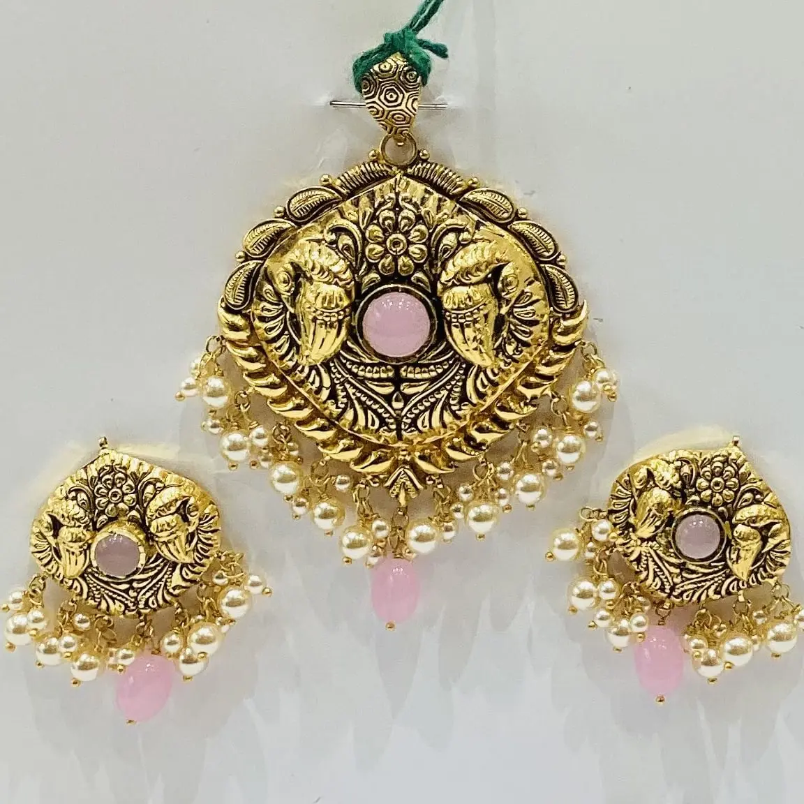 Antique Pendent Set