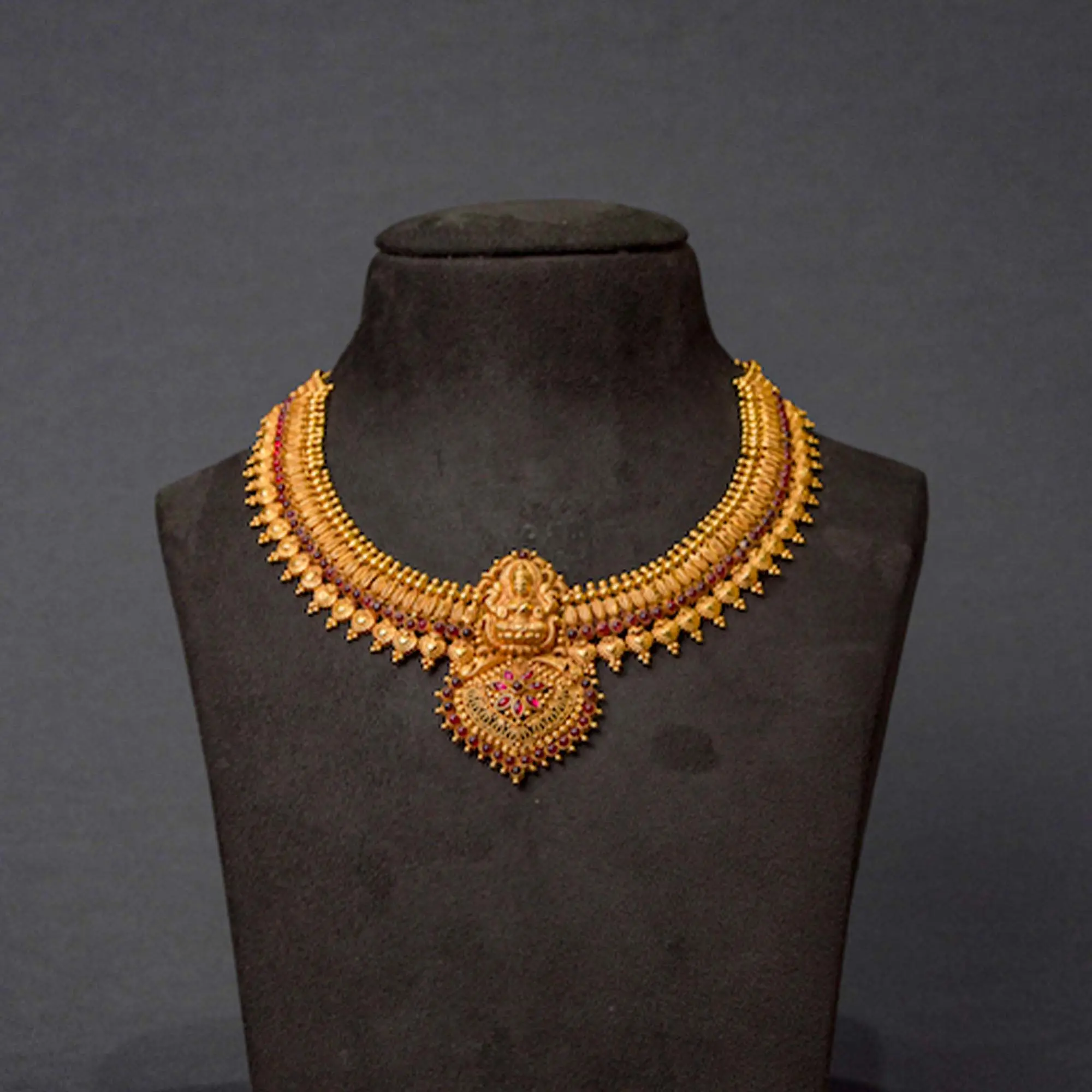 Charvi Necklace