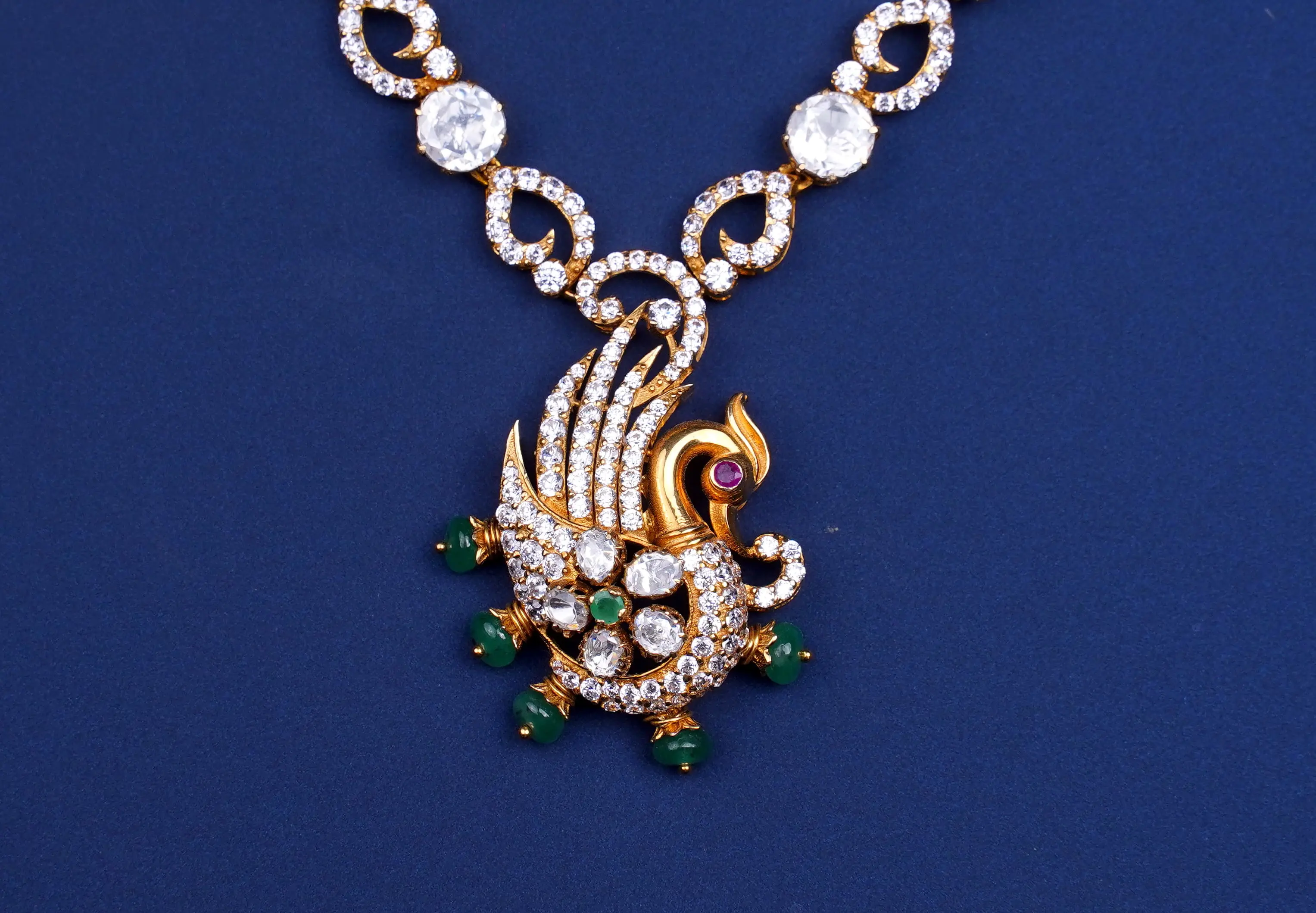 18KT STONE NECKLACE
