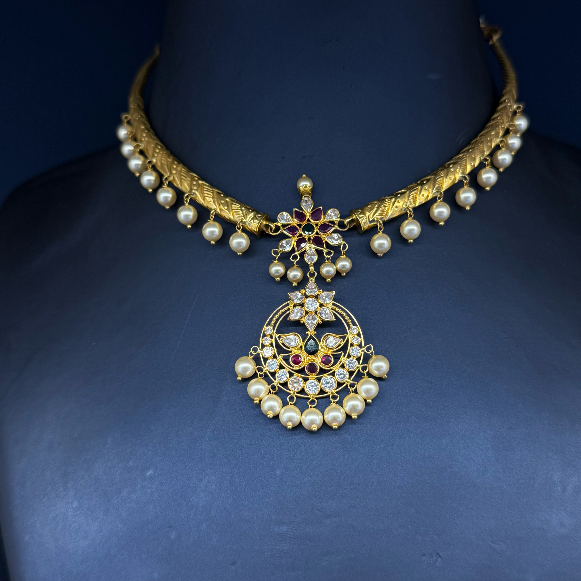 kante Necklace