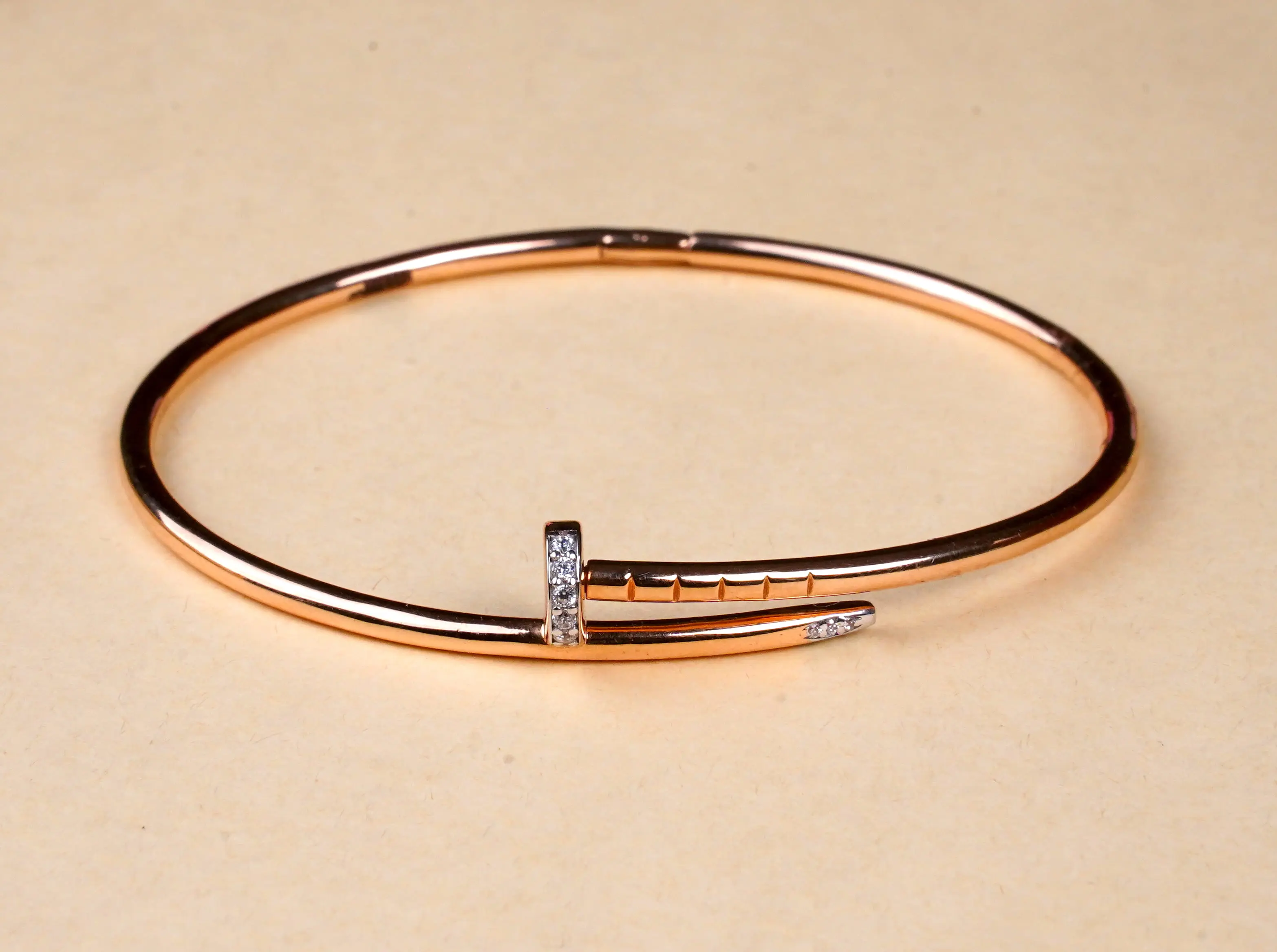18K WOMEN BRACELET