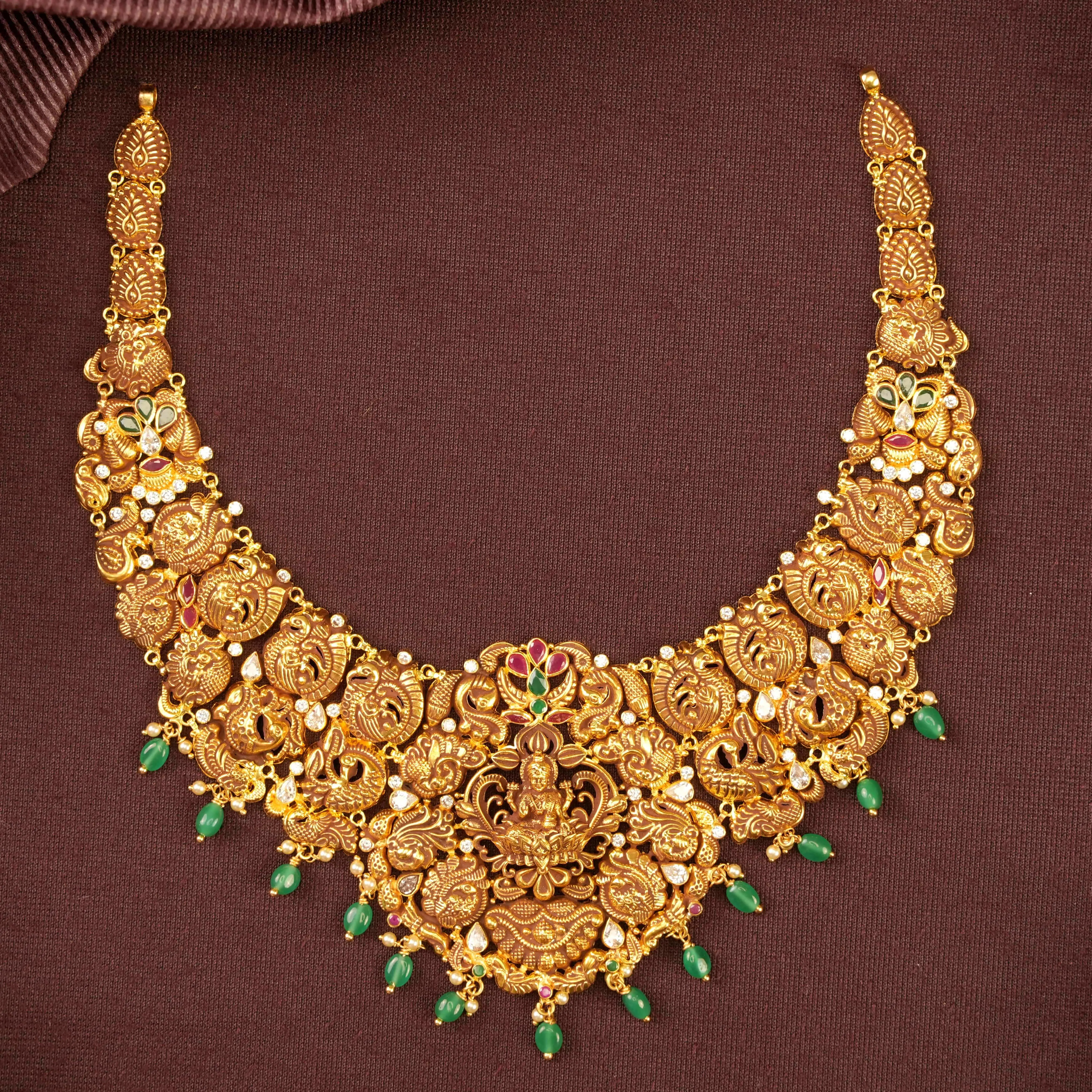 STONE NECKLACE