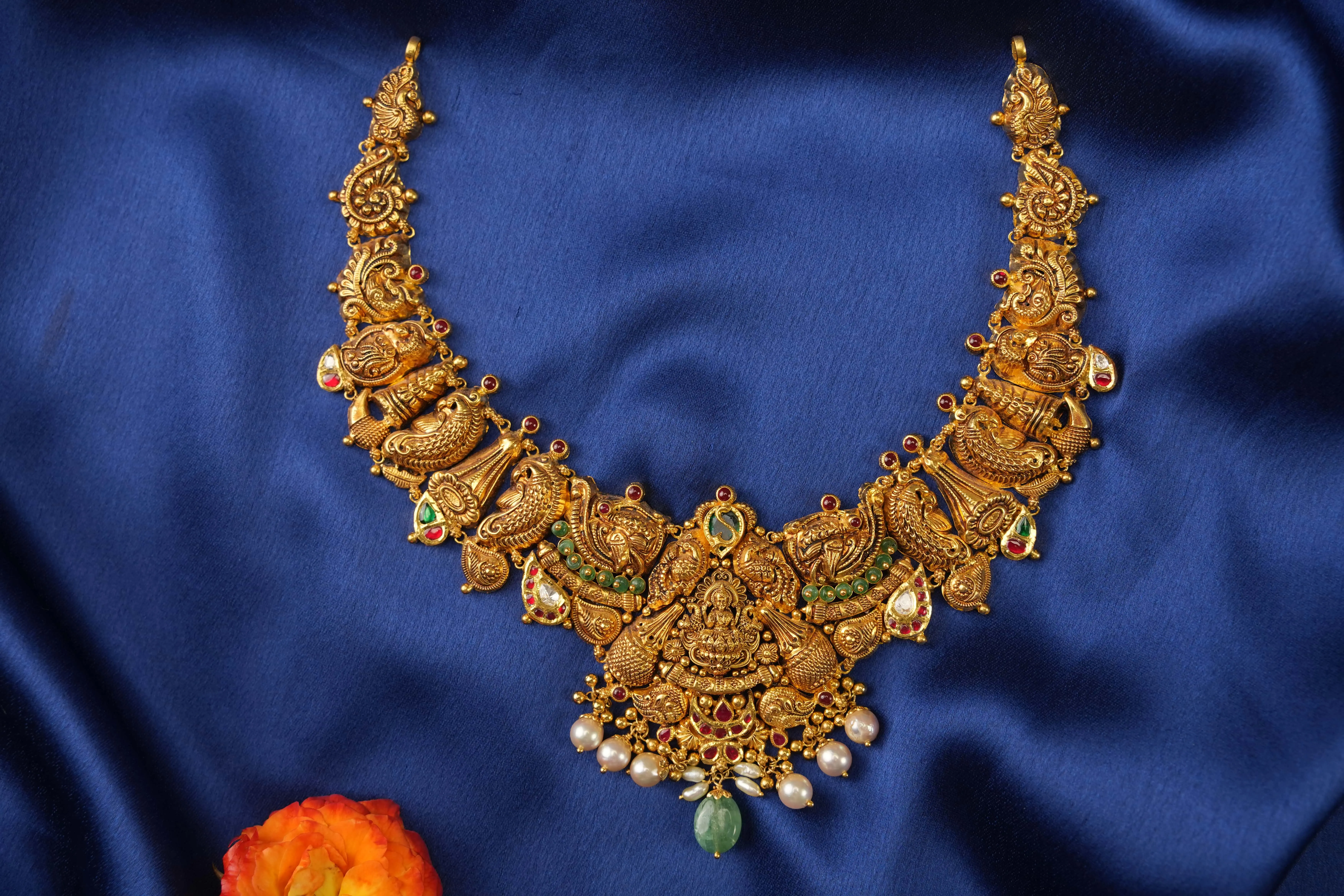 STONE NECKLACE