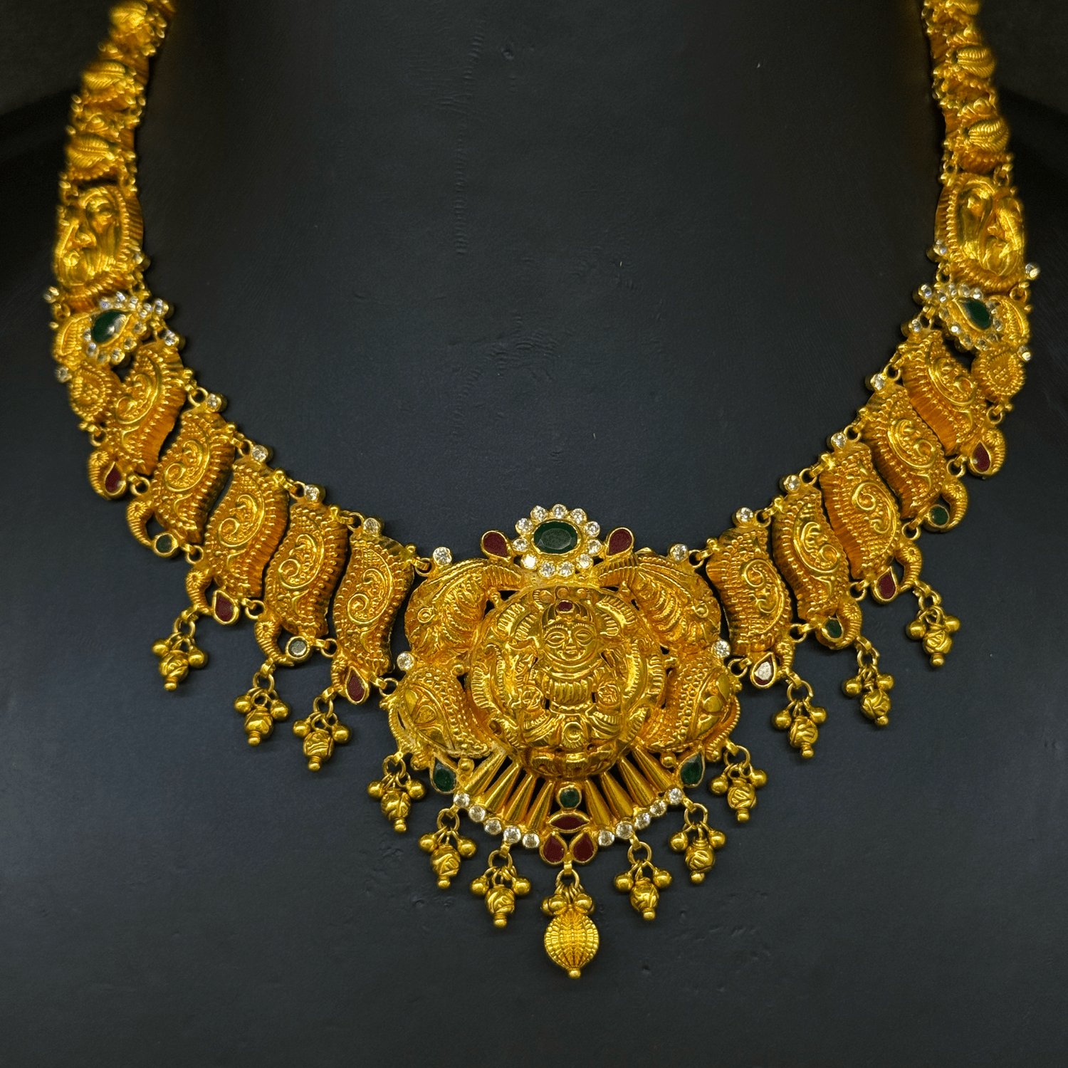 STONE NECKLACE