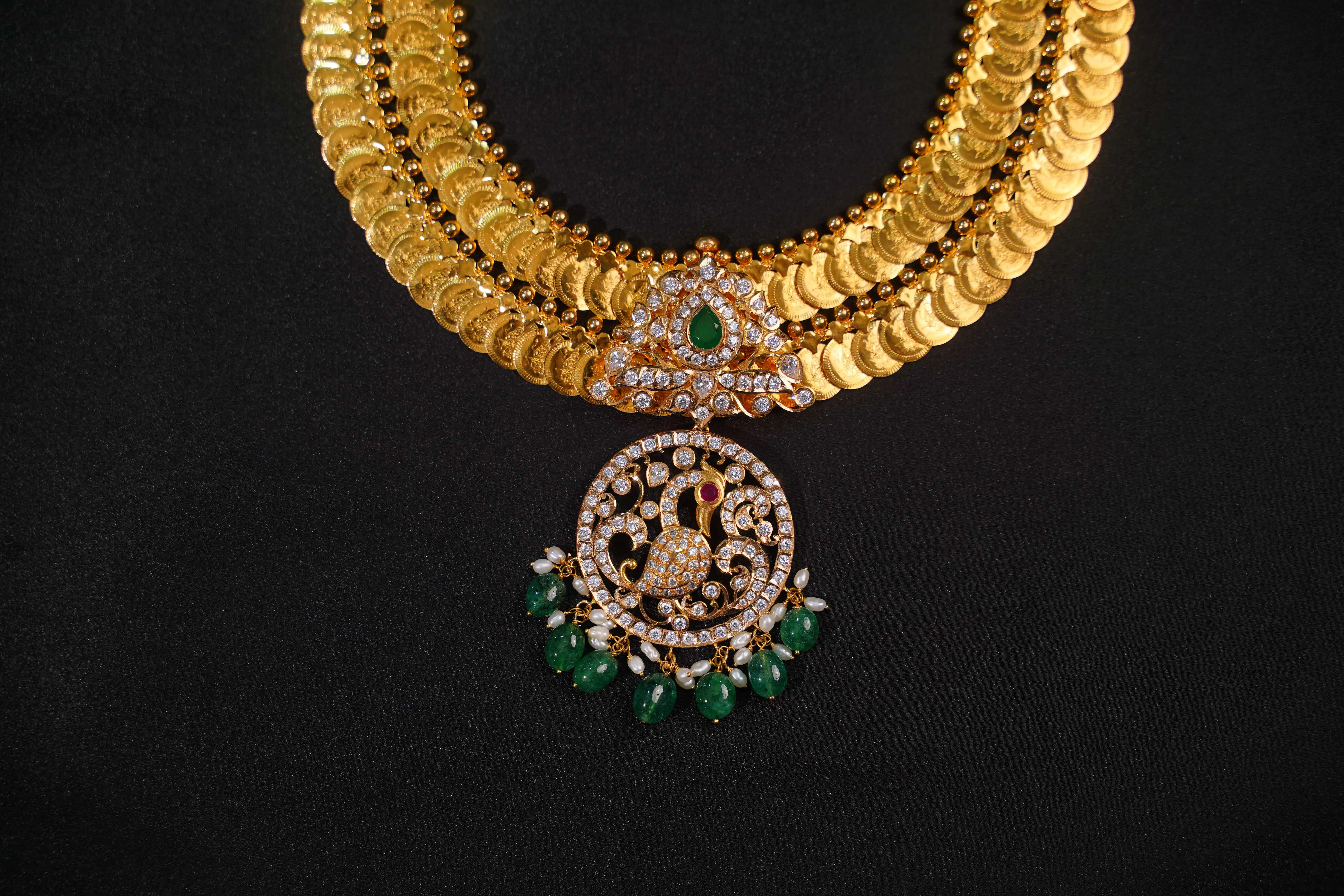 STONE NECKLACE