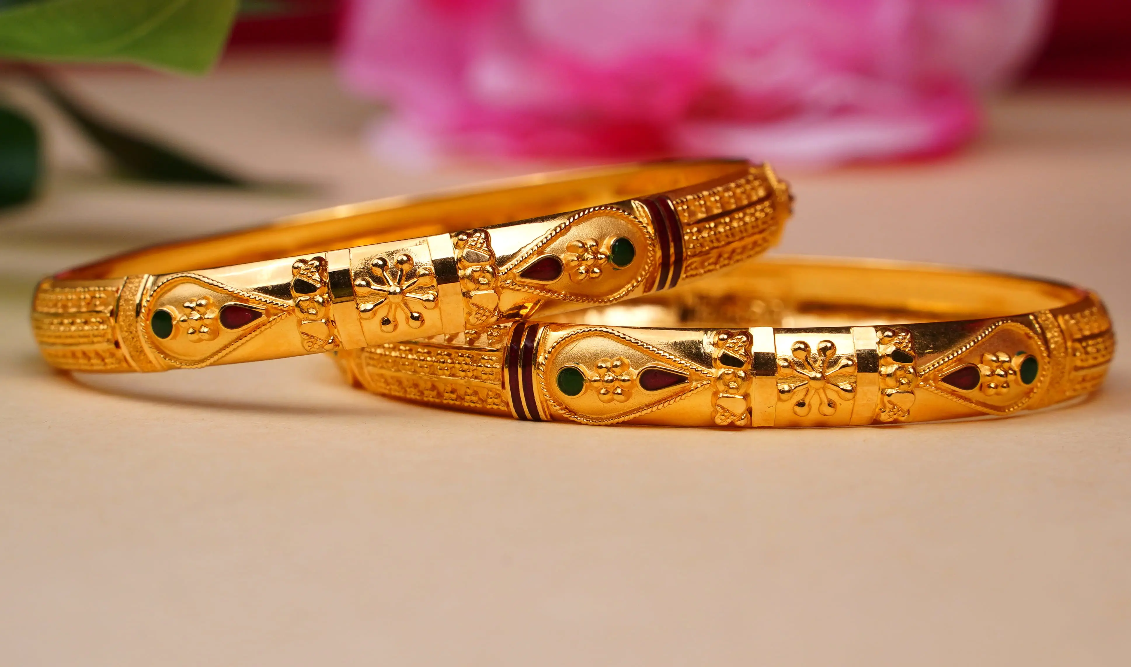 BANGLES