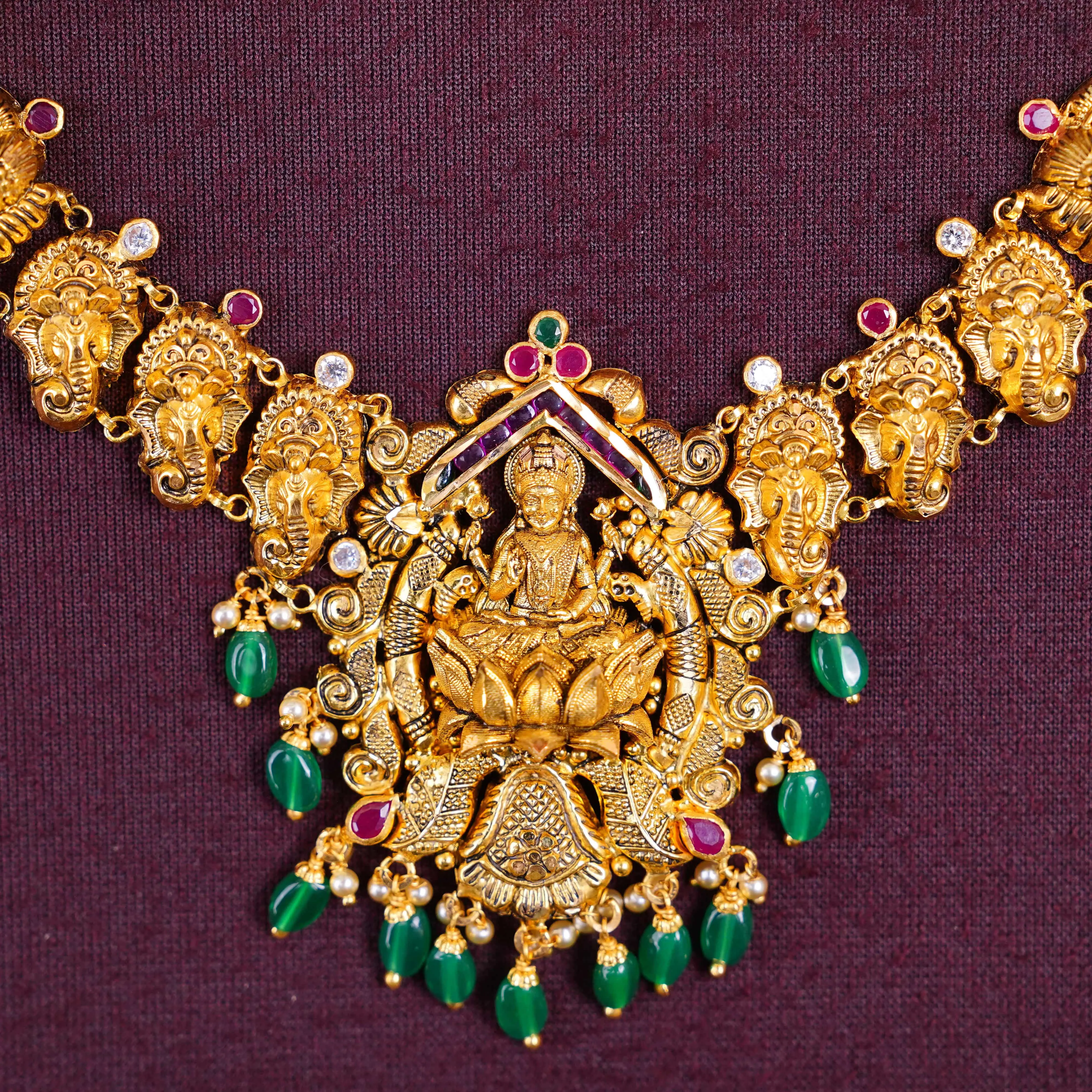 STONE NECKLACE