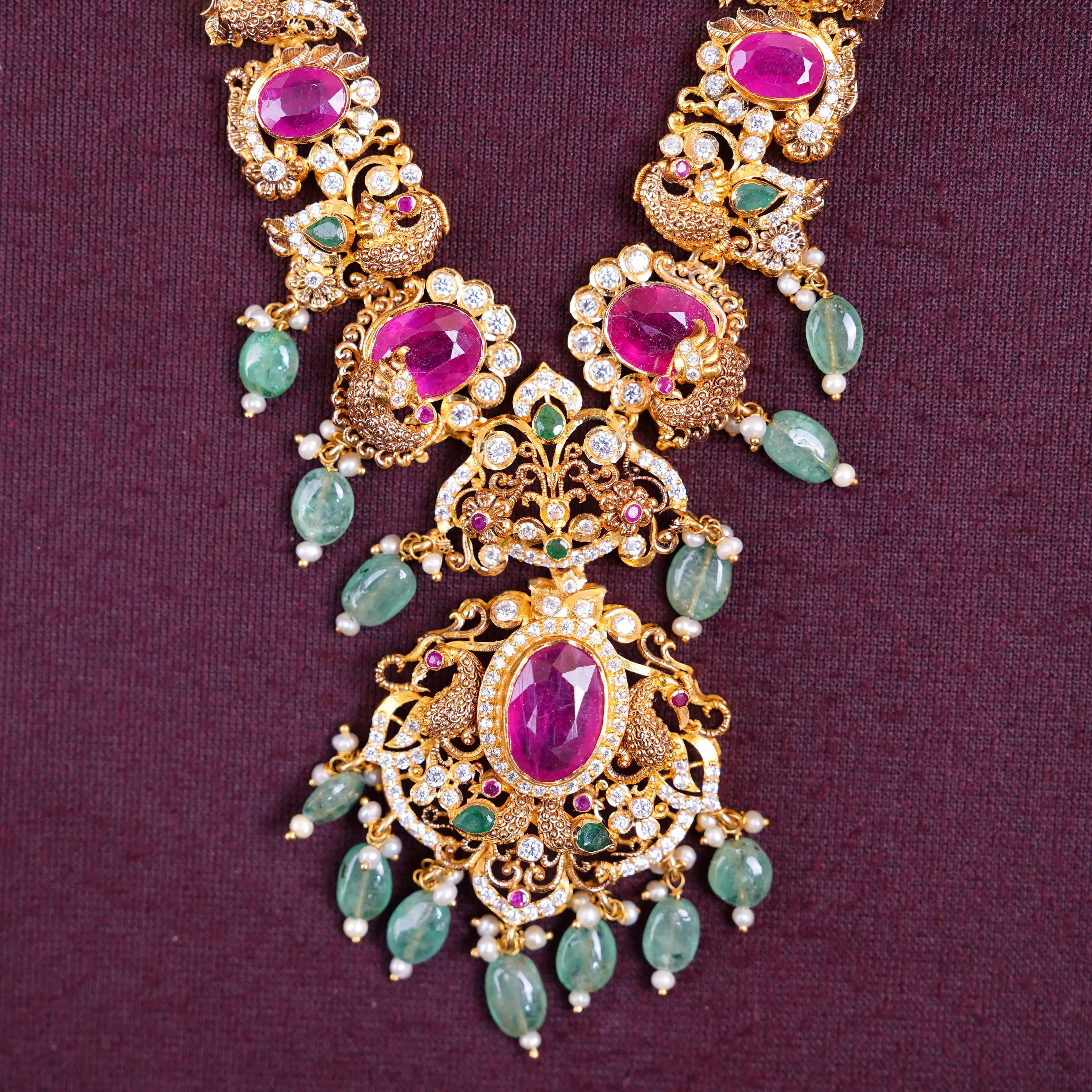 STONE NECKLACE