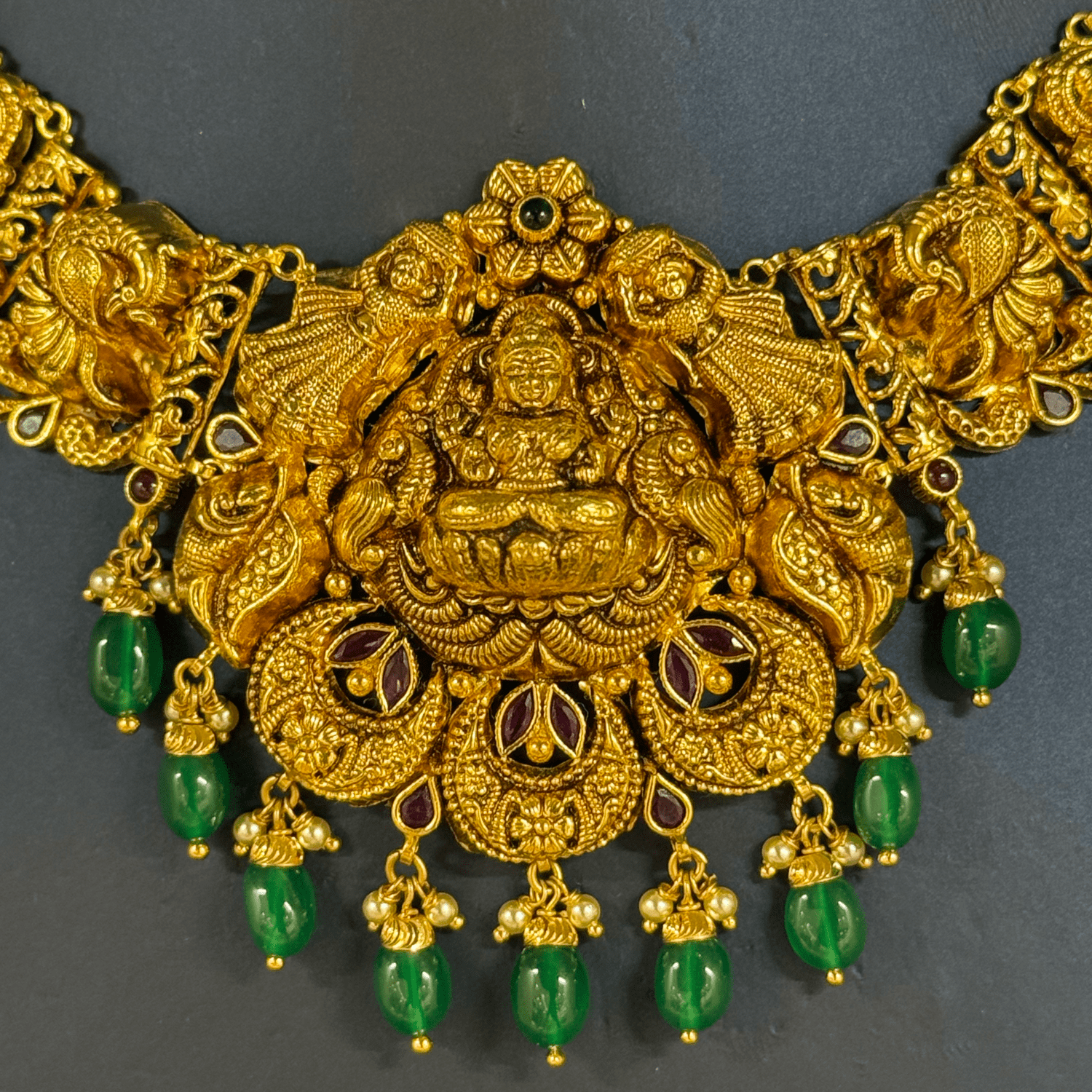 STONE NECKLACE