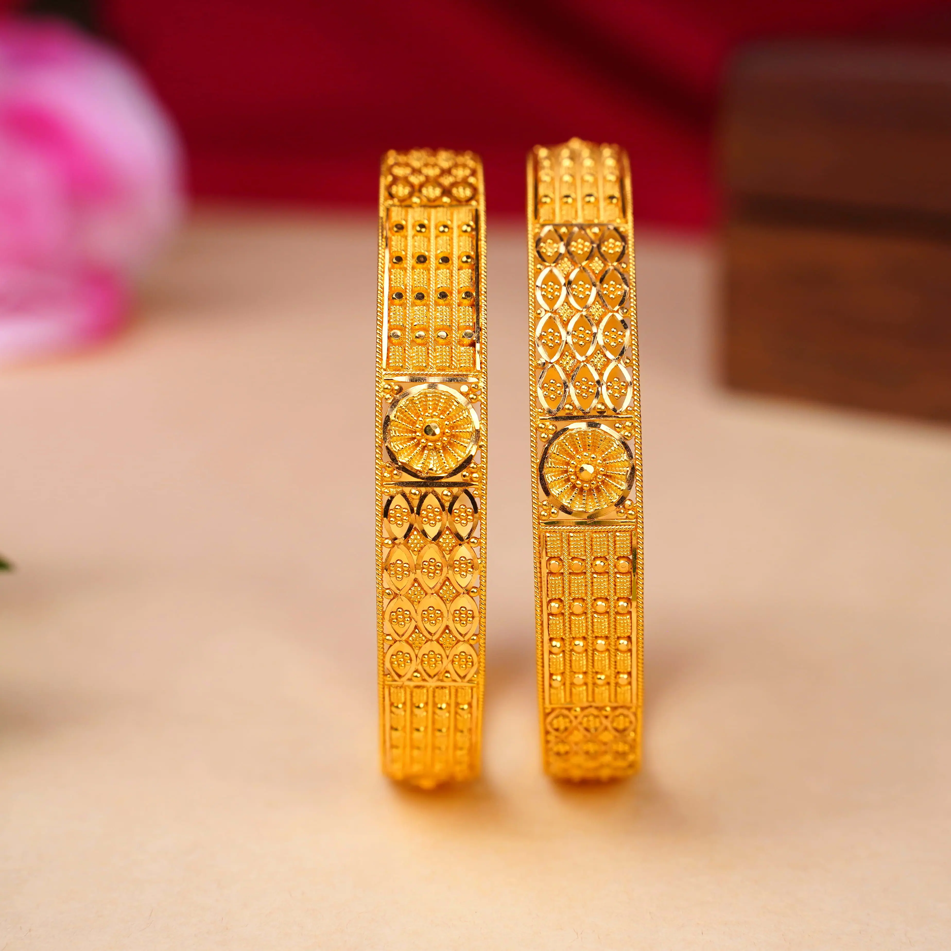 BANGLES