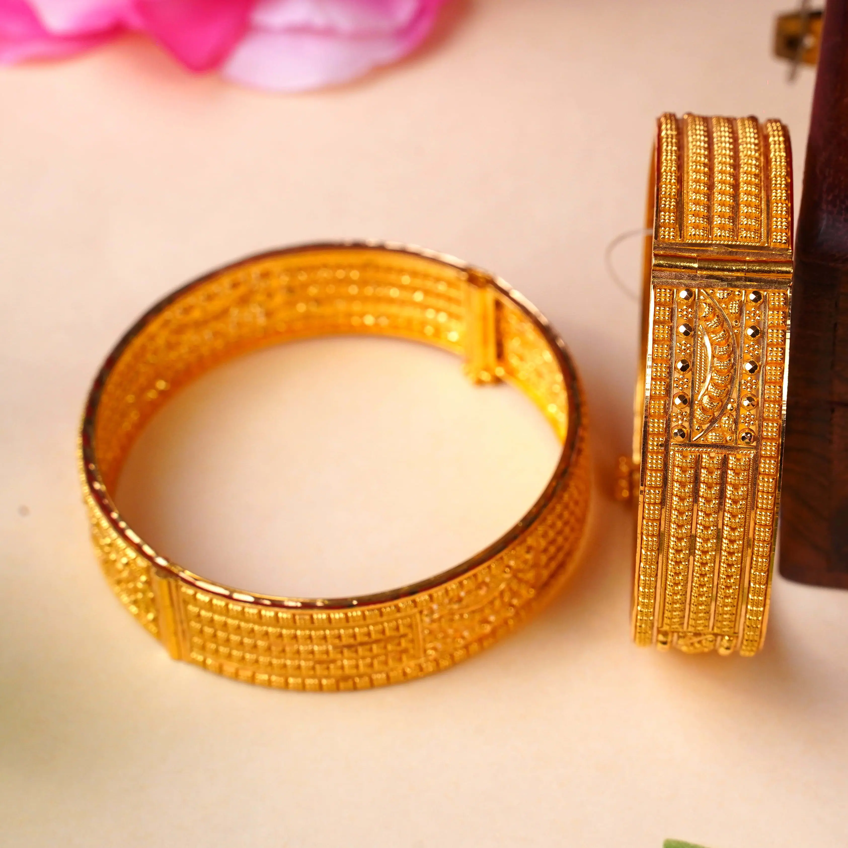 BANGLES (2PCS)