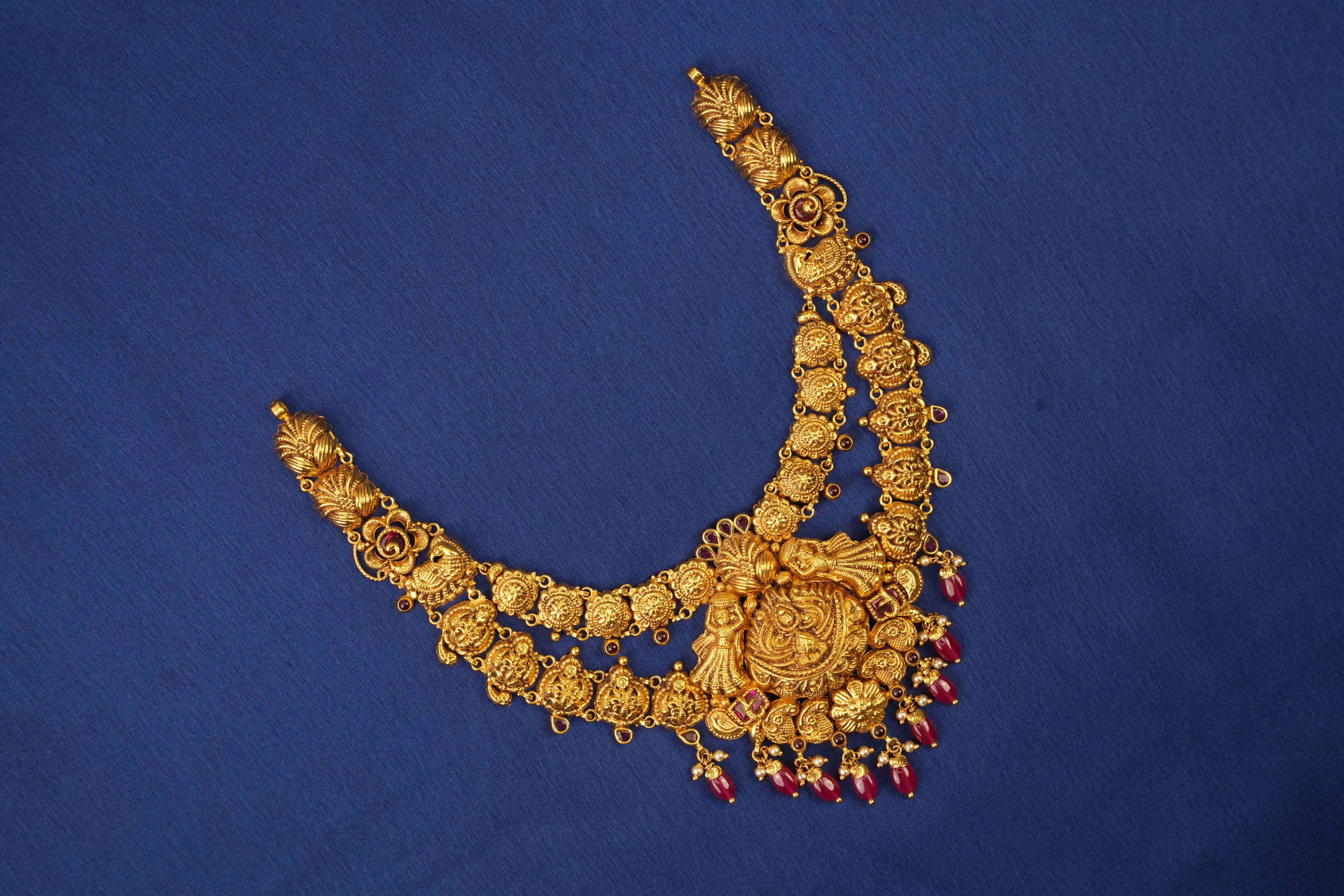 STONE NECKLACE
