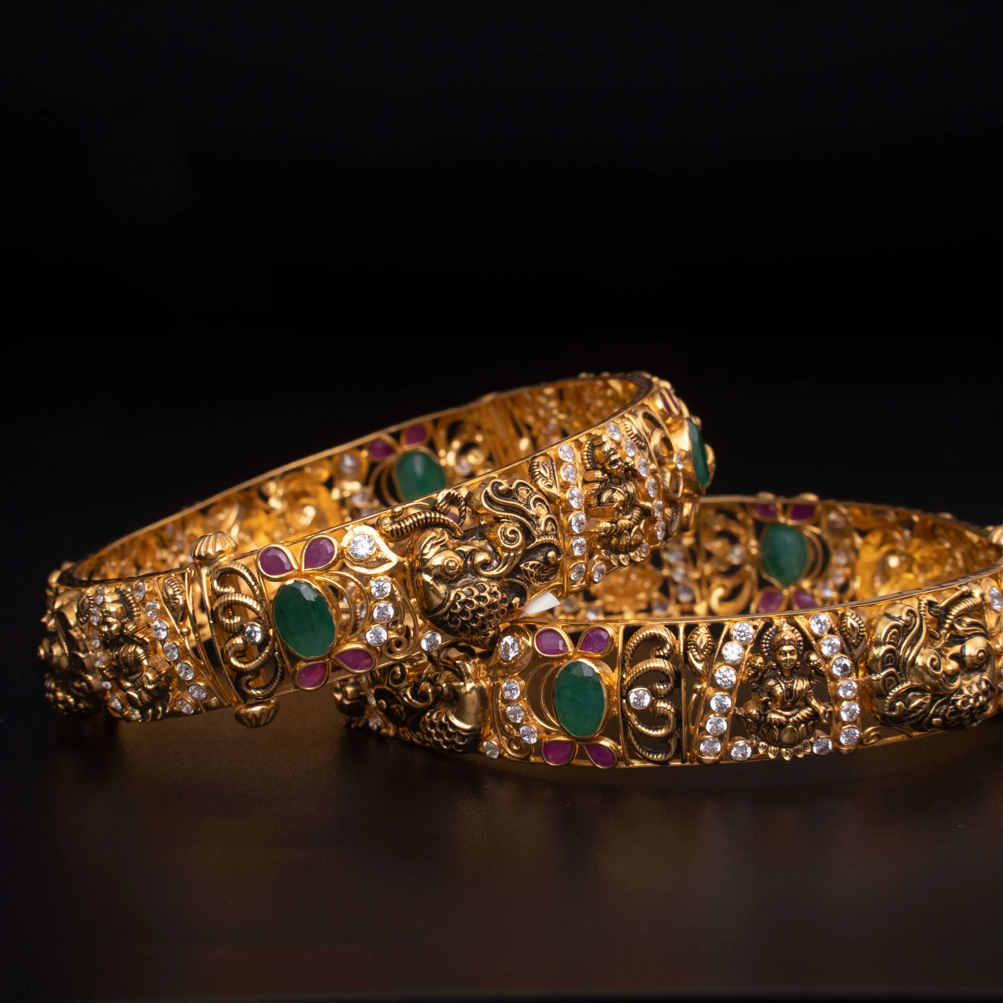 BANGLES