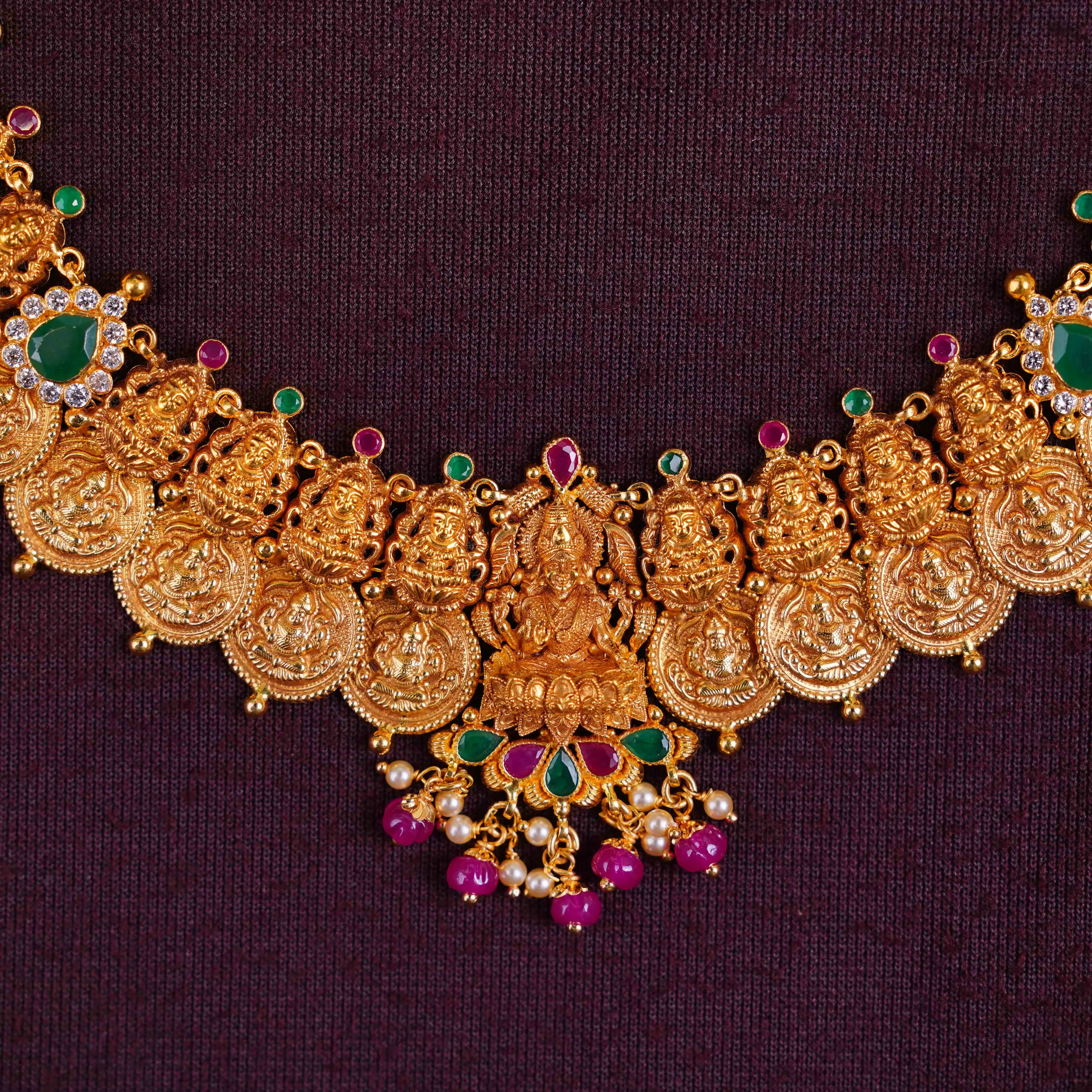 STONE NECKLACE