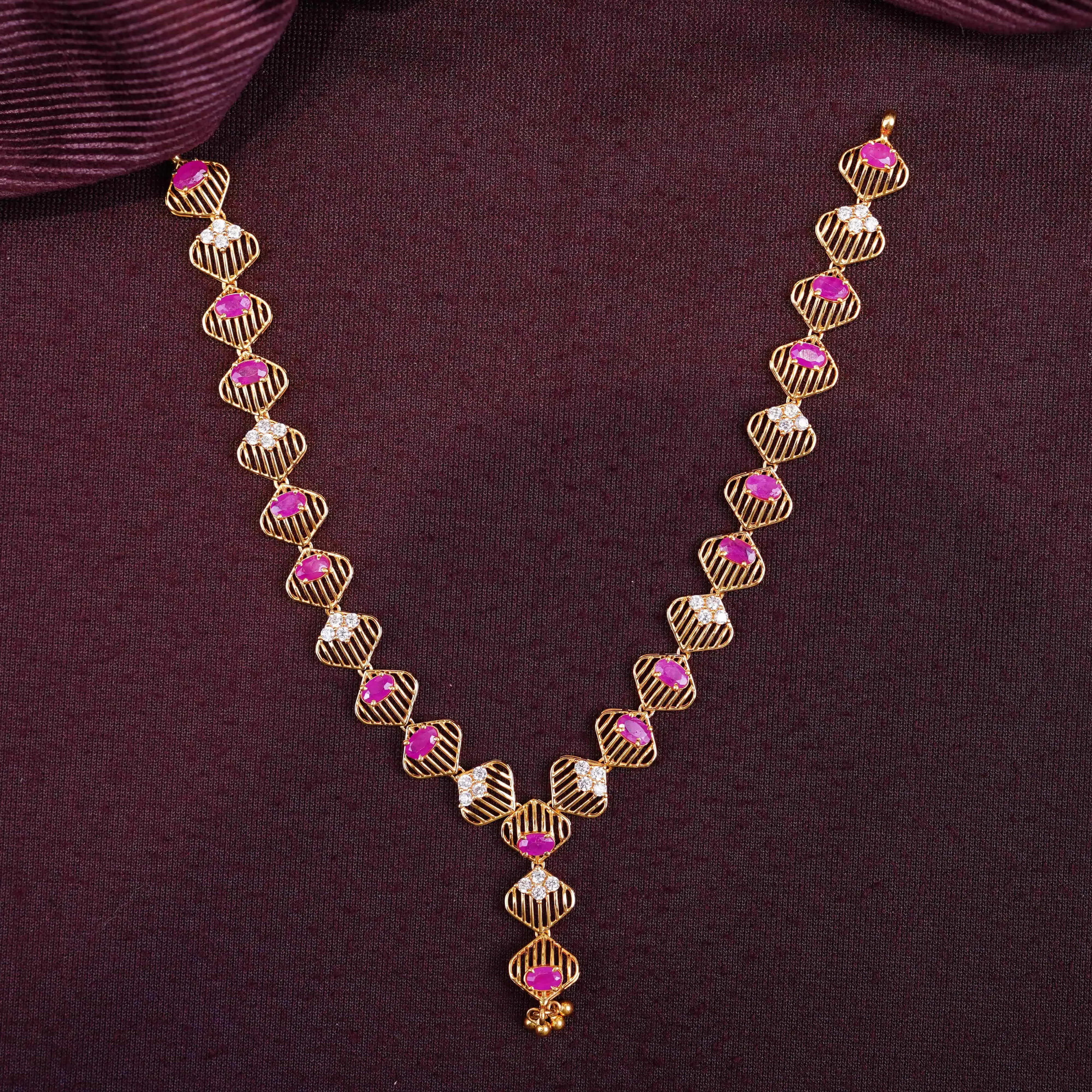 STONE NECKLACE