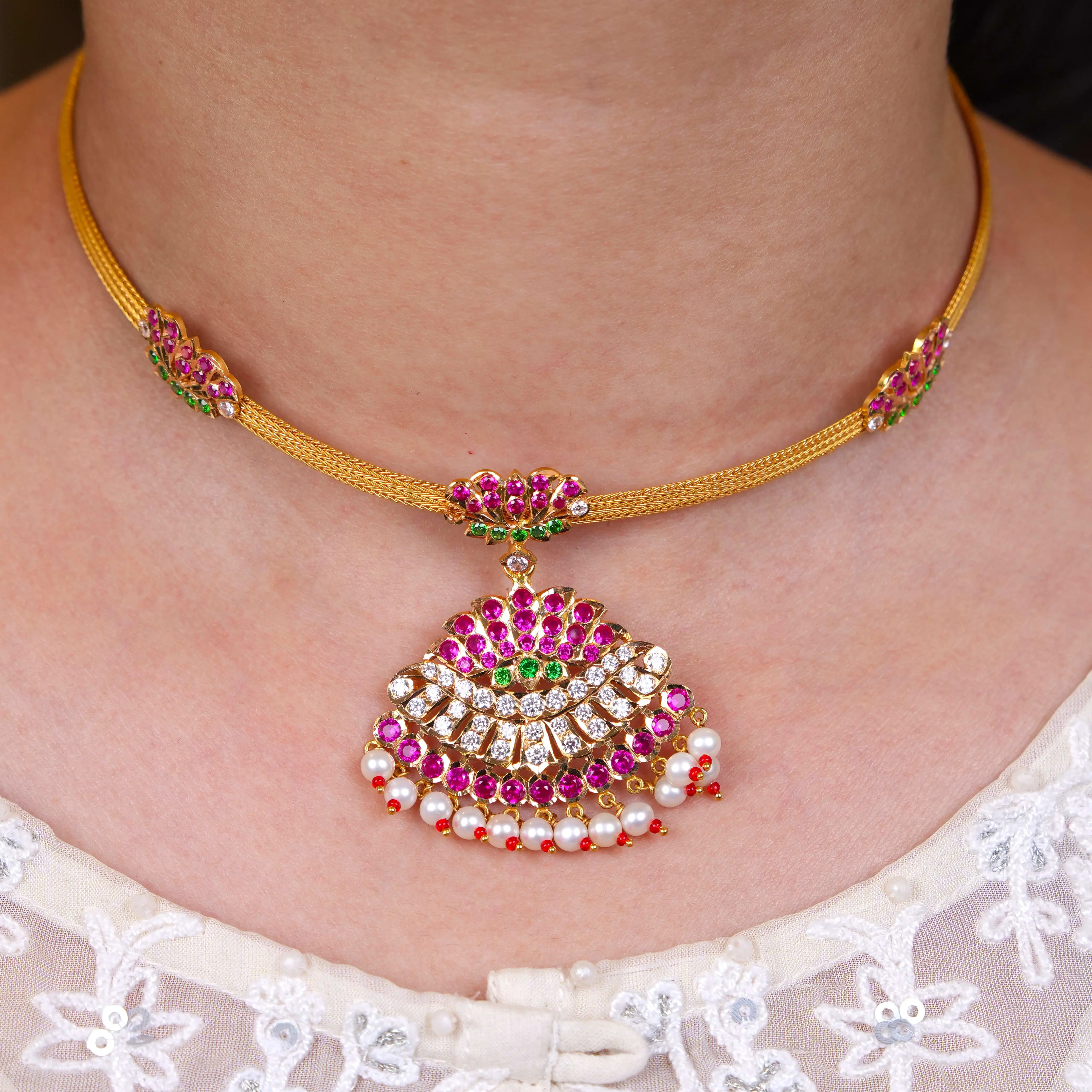 NANPATTI STONE NECKLACES