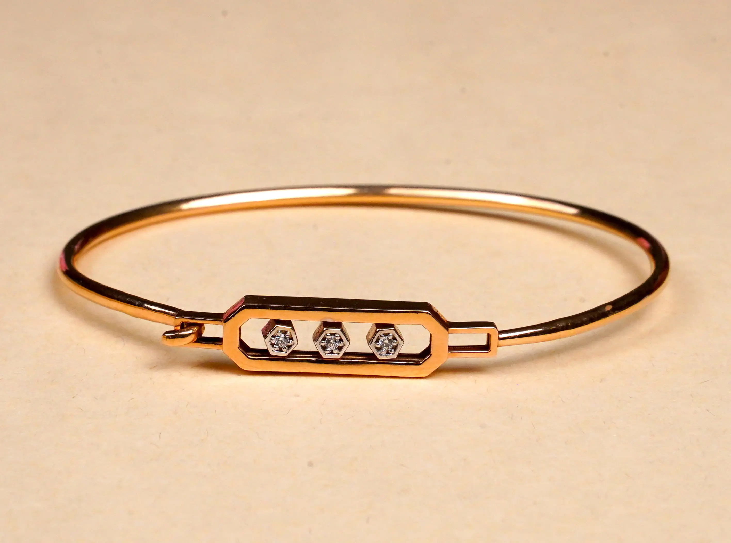 18K WOMEN BRACELET