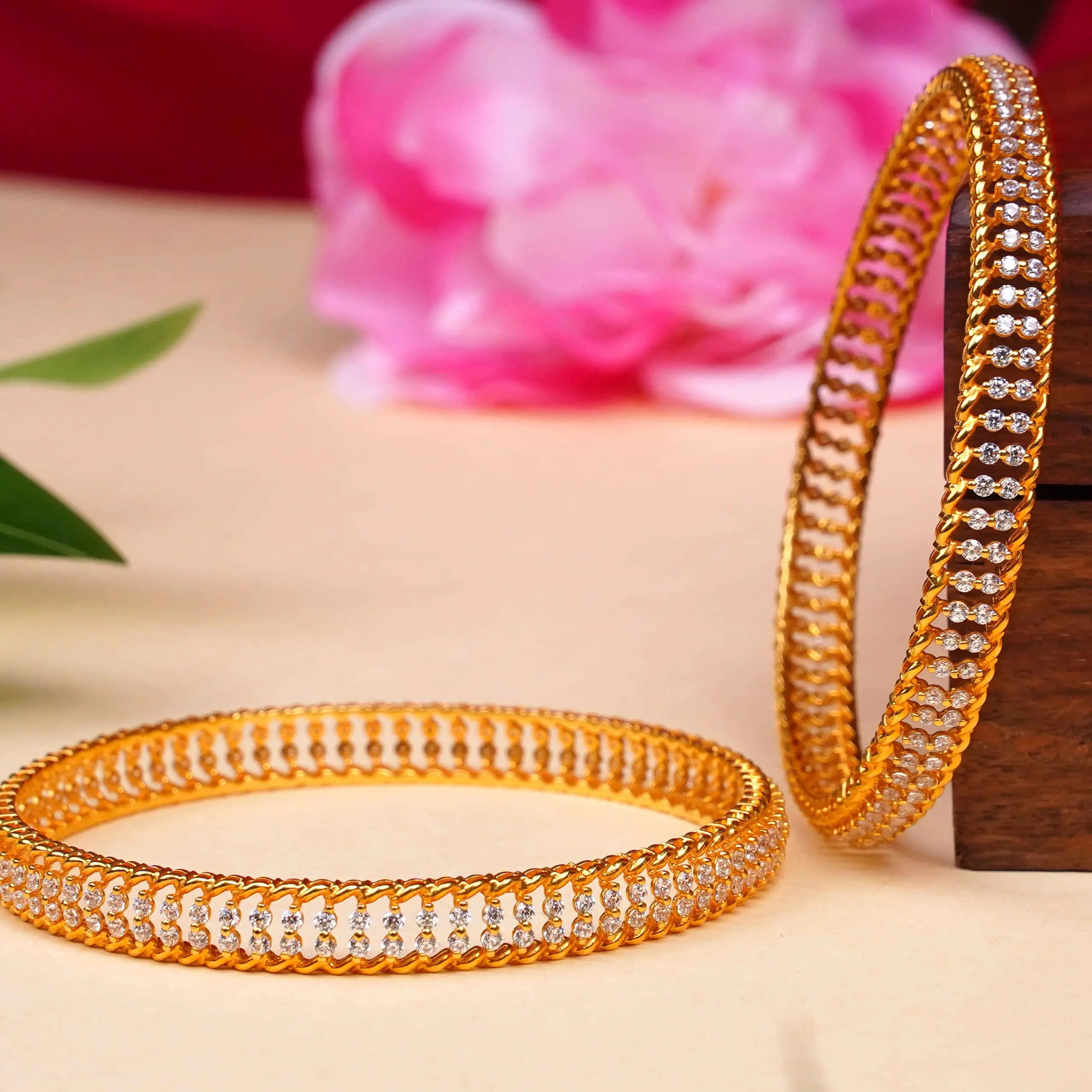 BANGLES