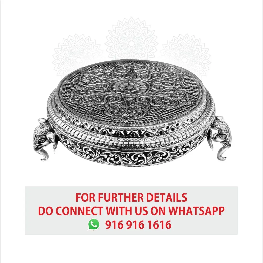 Round Nakashi Peetam Silver Idol