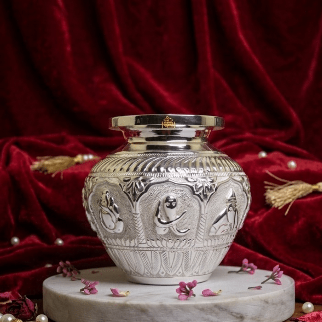 Nakshi Kalash