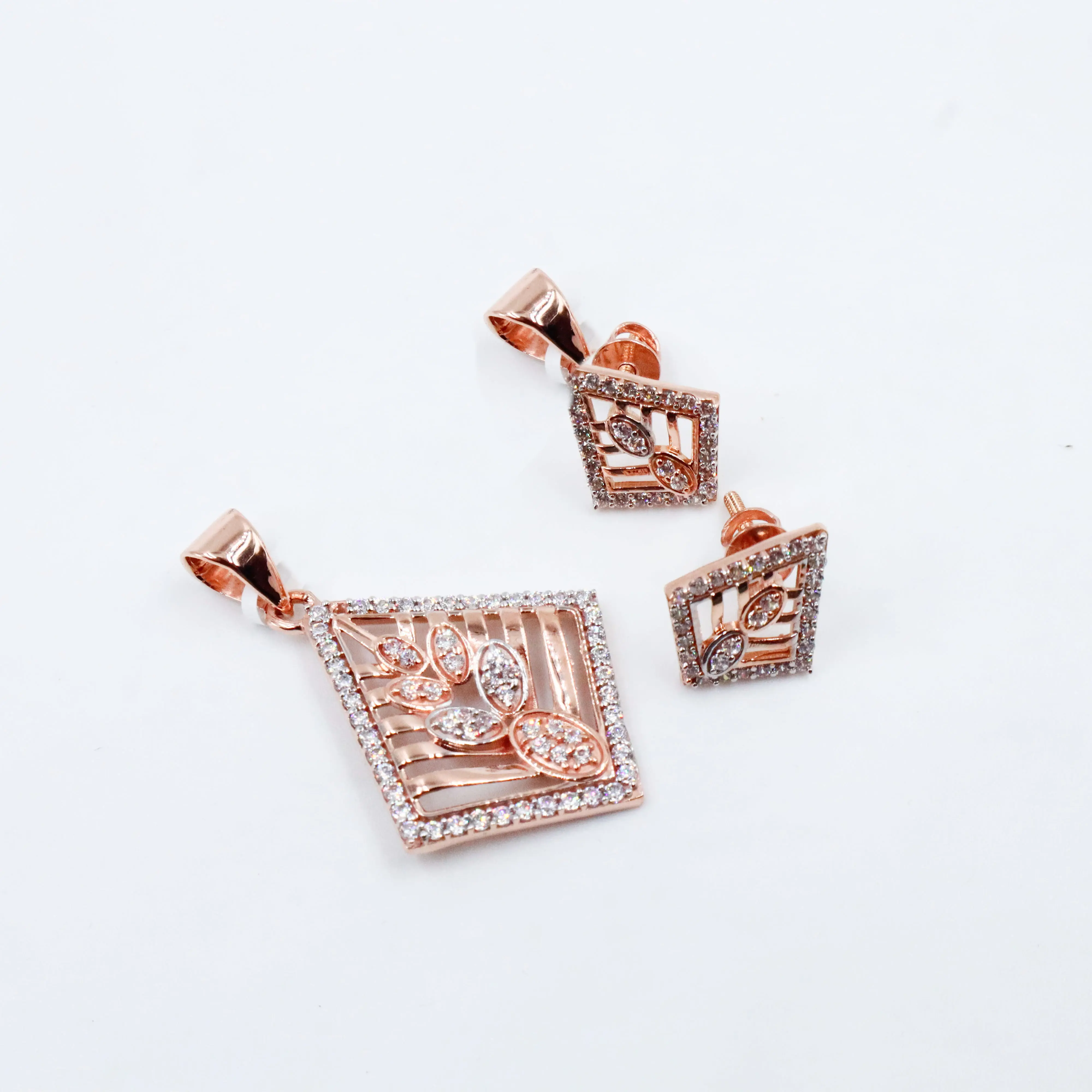 Pendant Set
