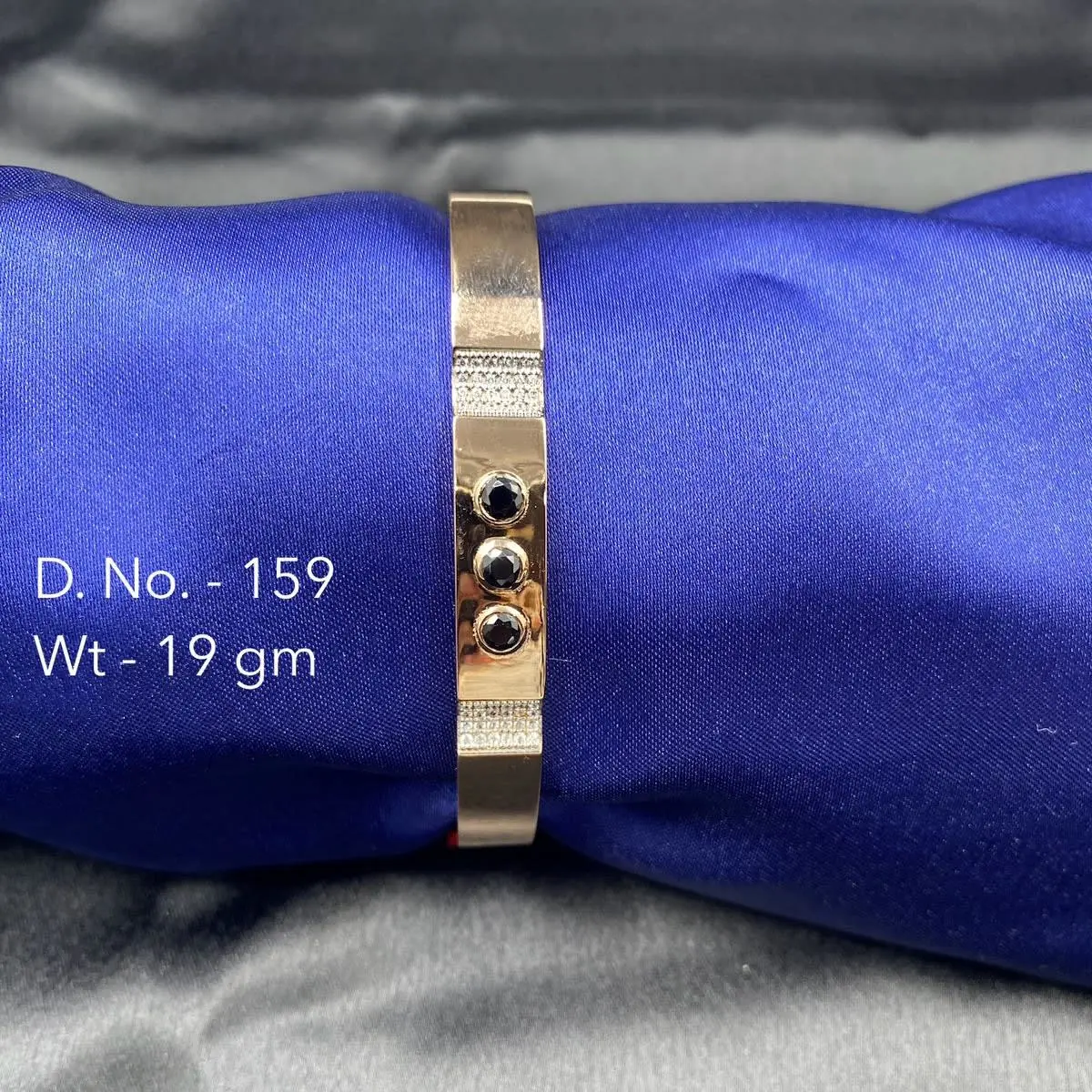 Italian Kada