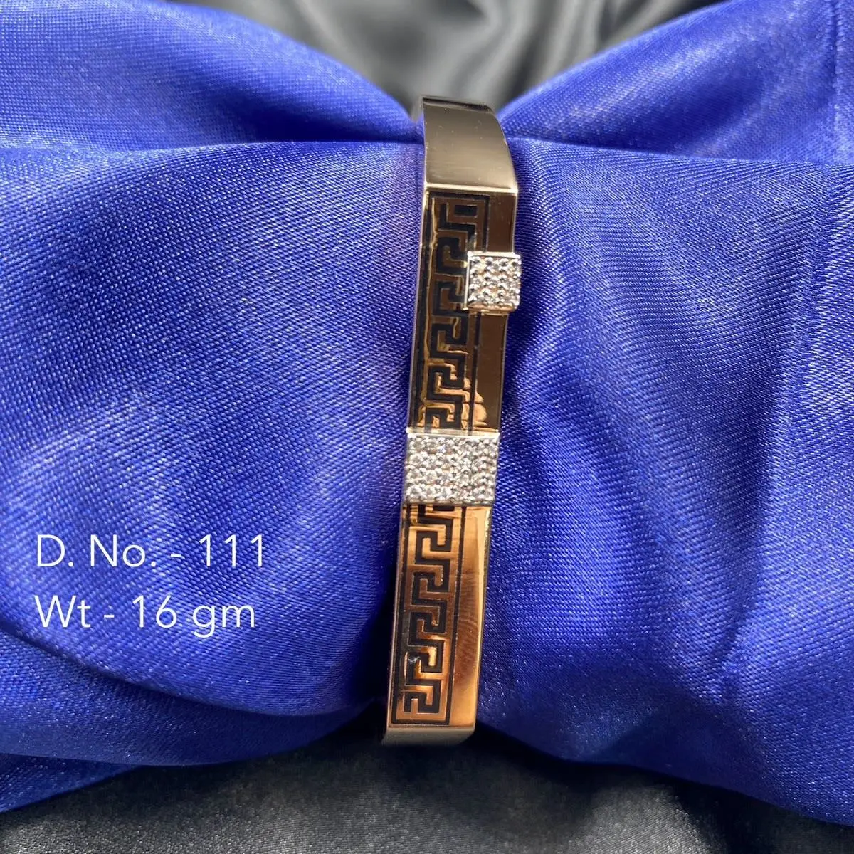 Italian Kada