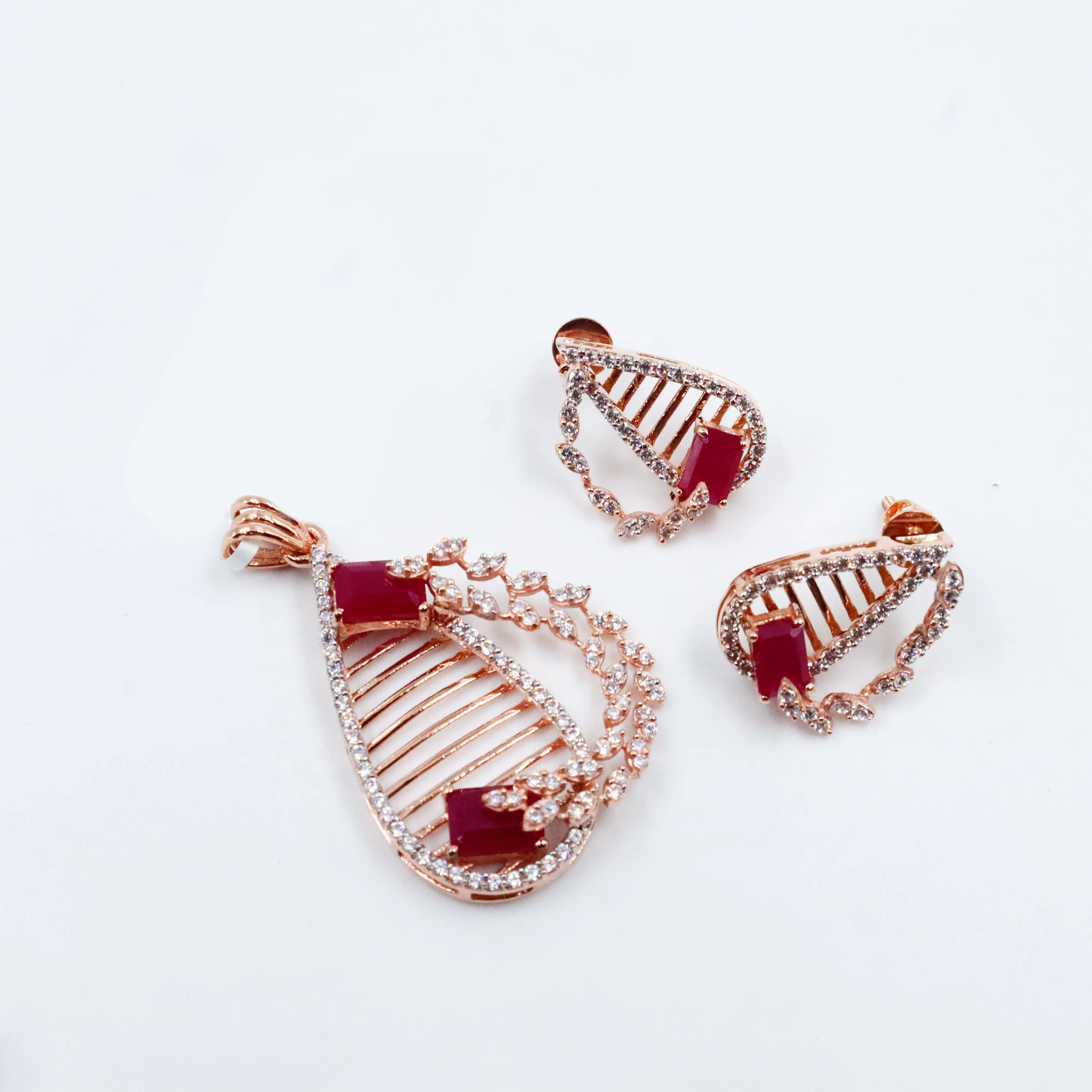 Pendant Set