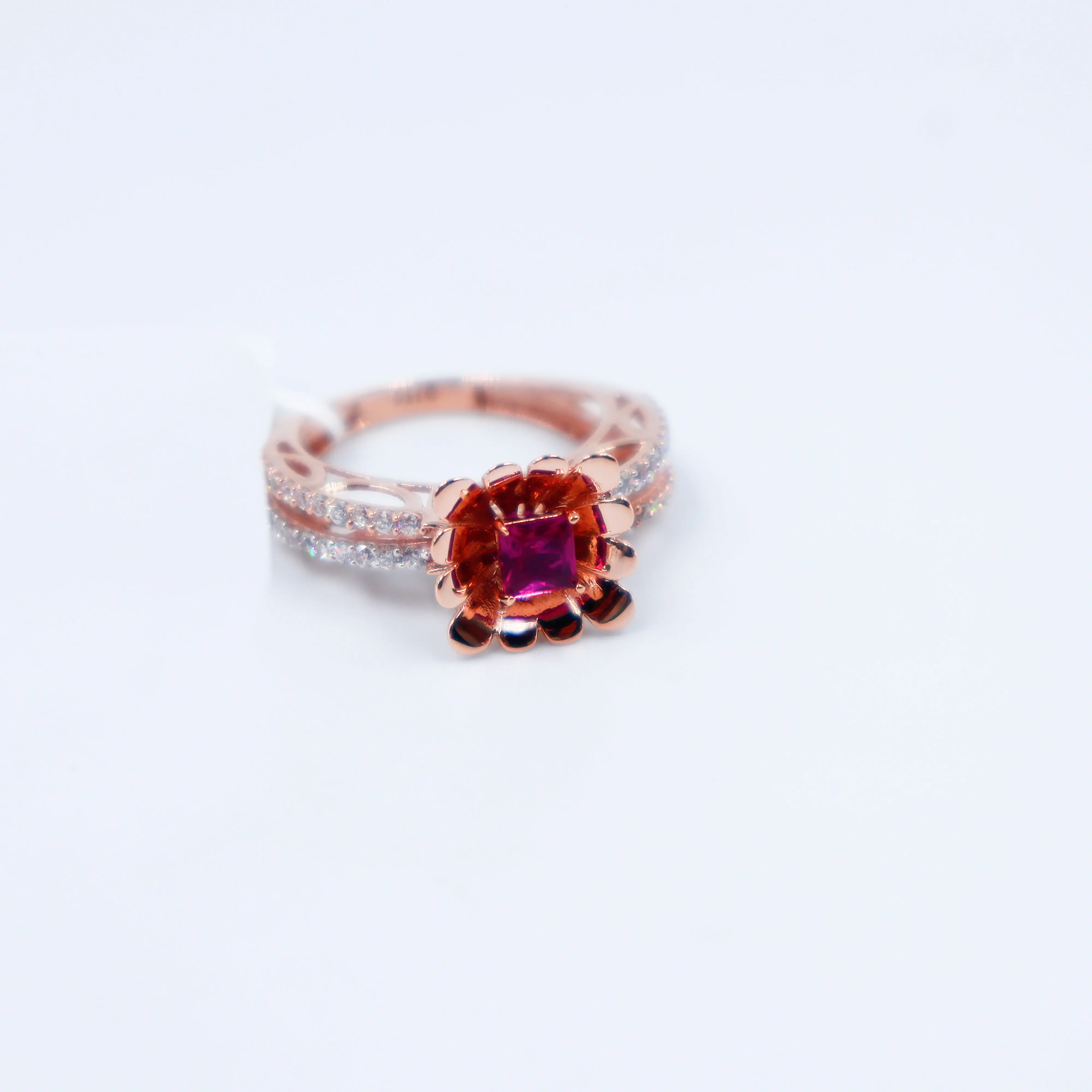 Rose Gold Ladies Ring