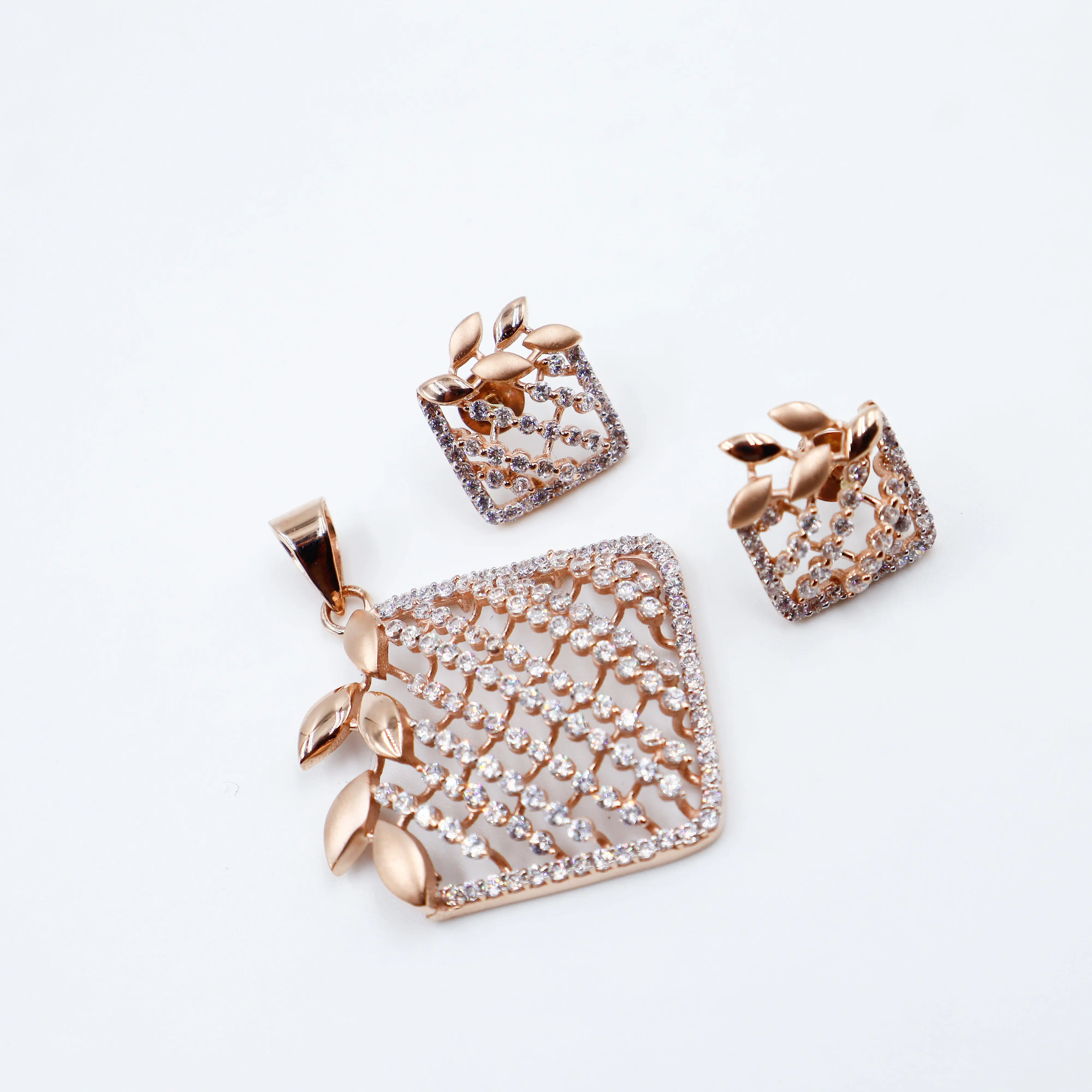 Pendant Set