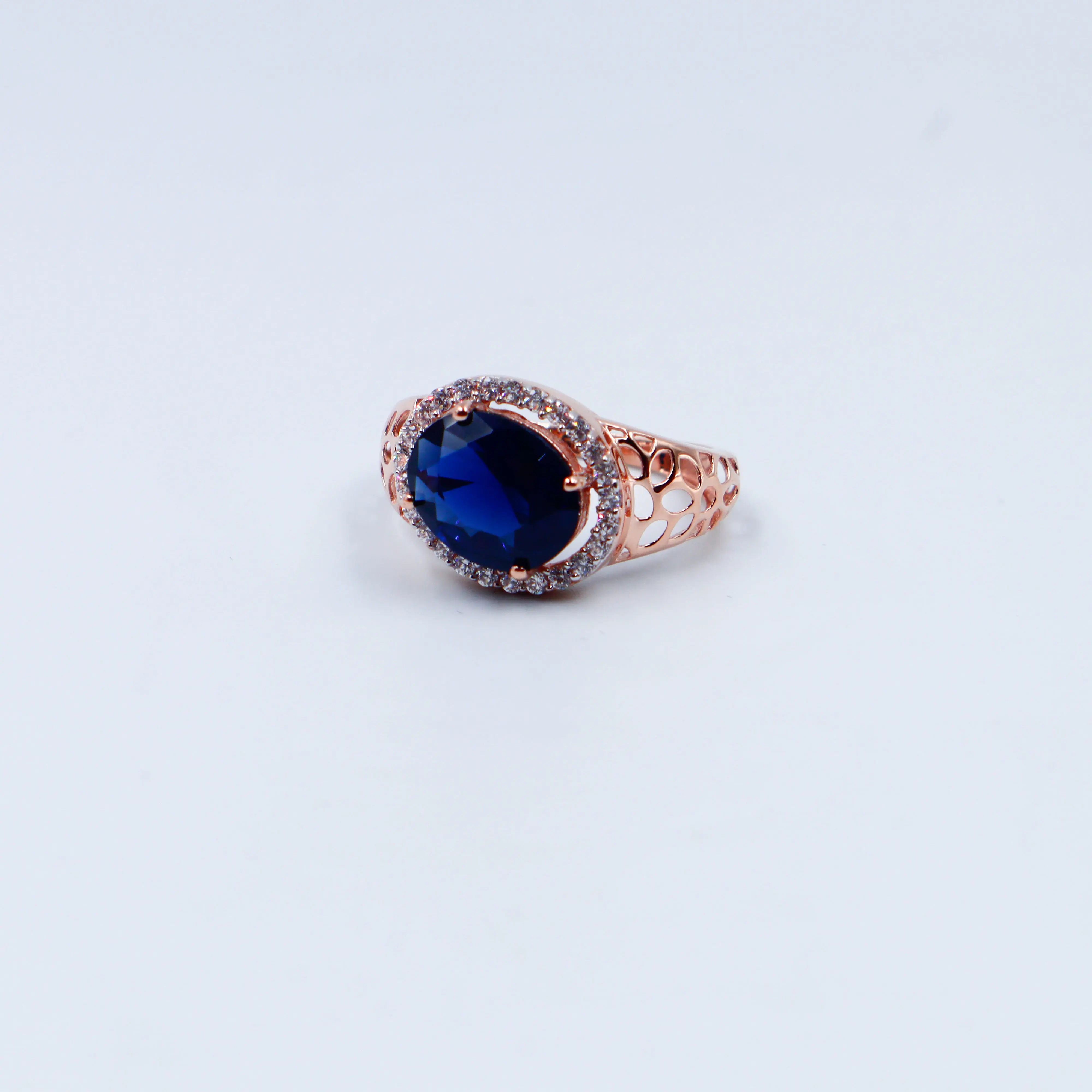 Rose Gold Ladies Ring