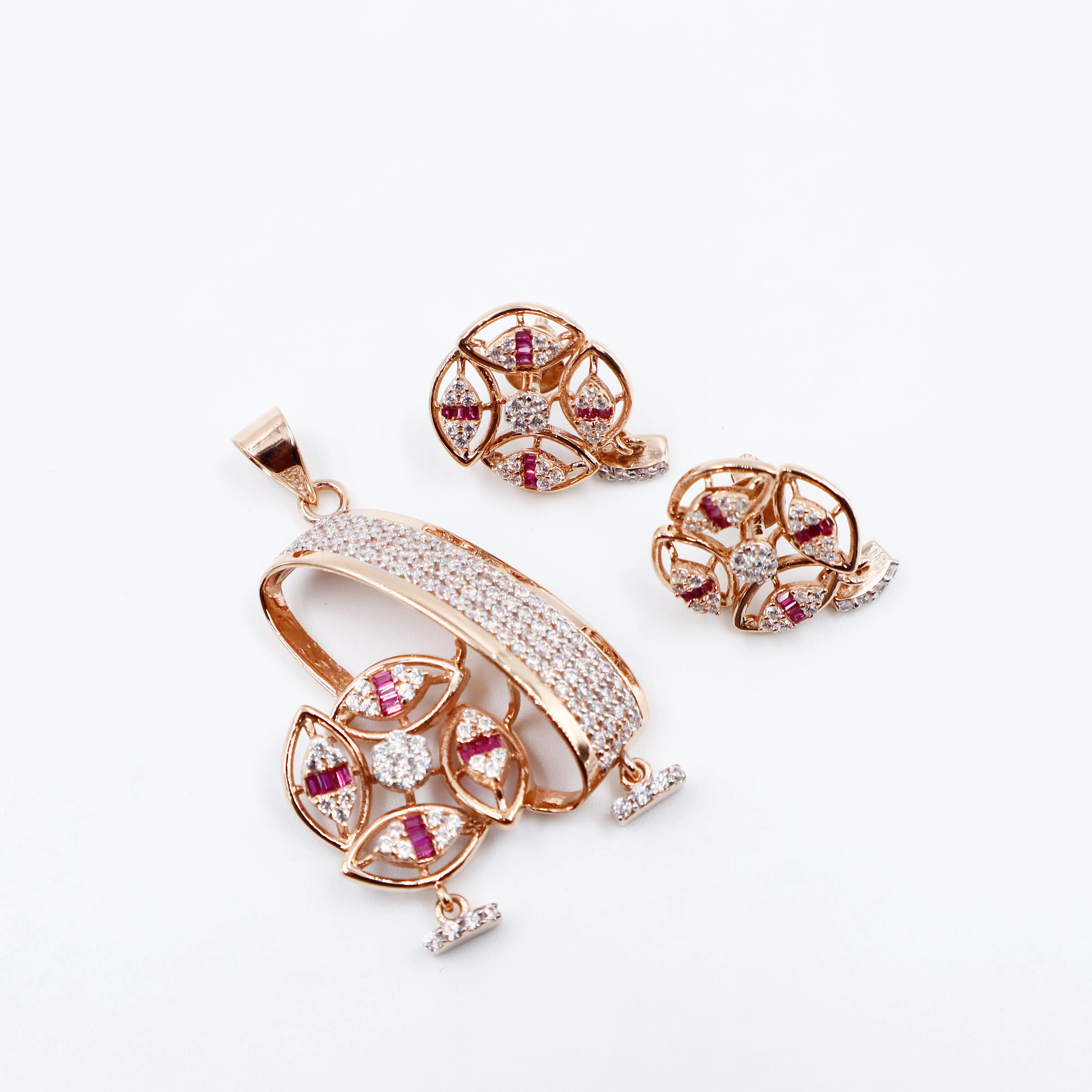 Pendant Set