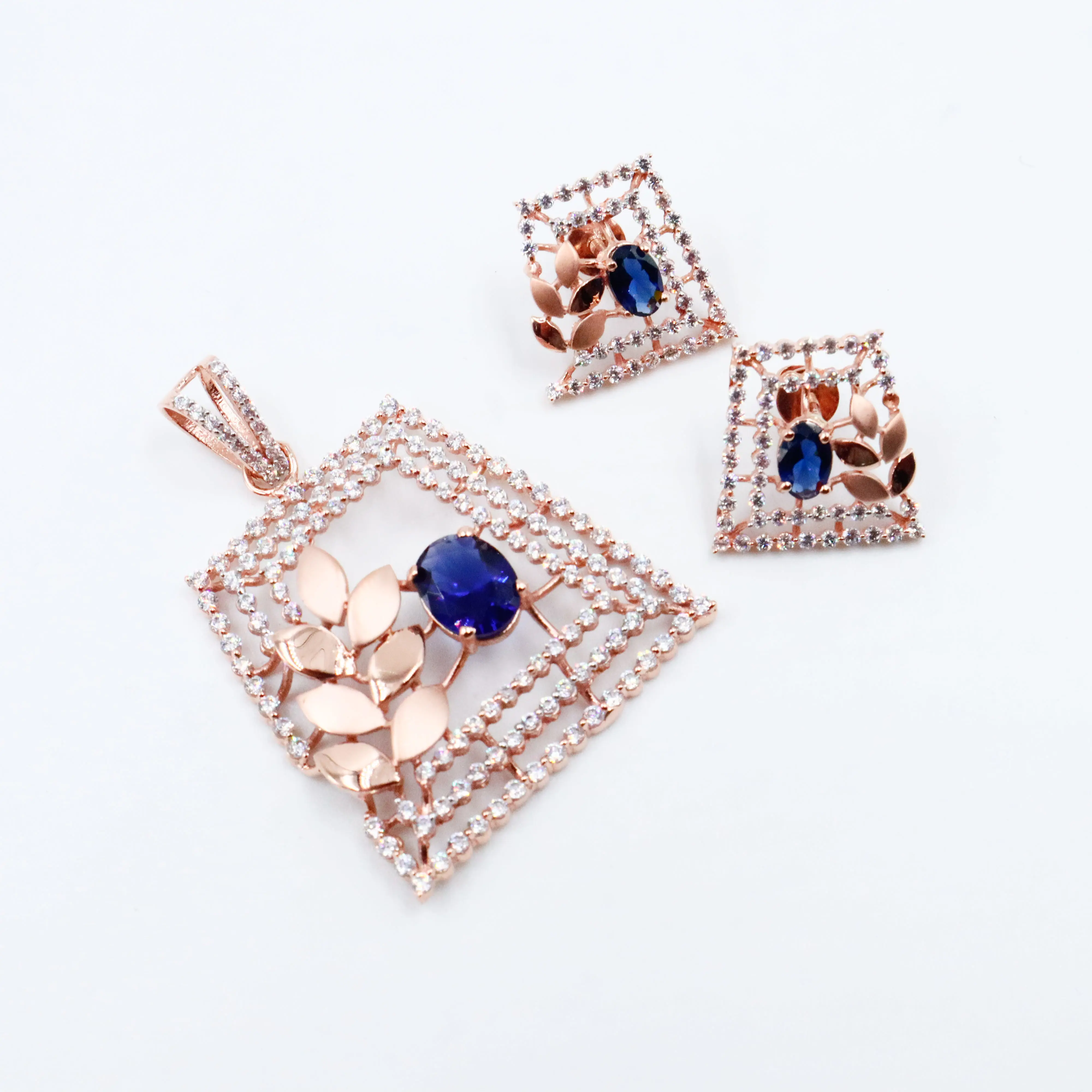 Pendant Set