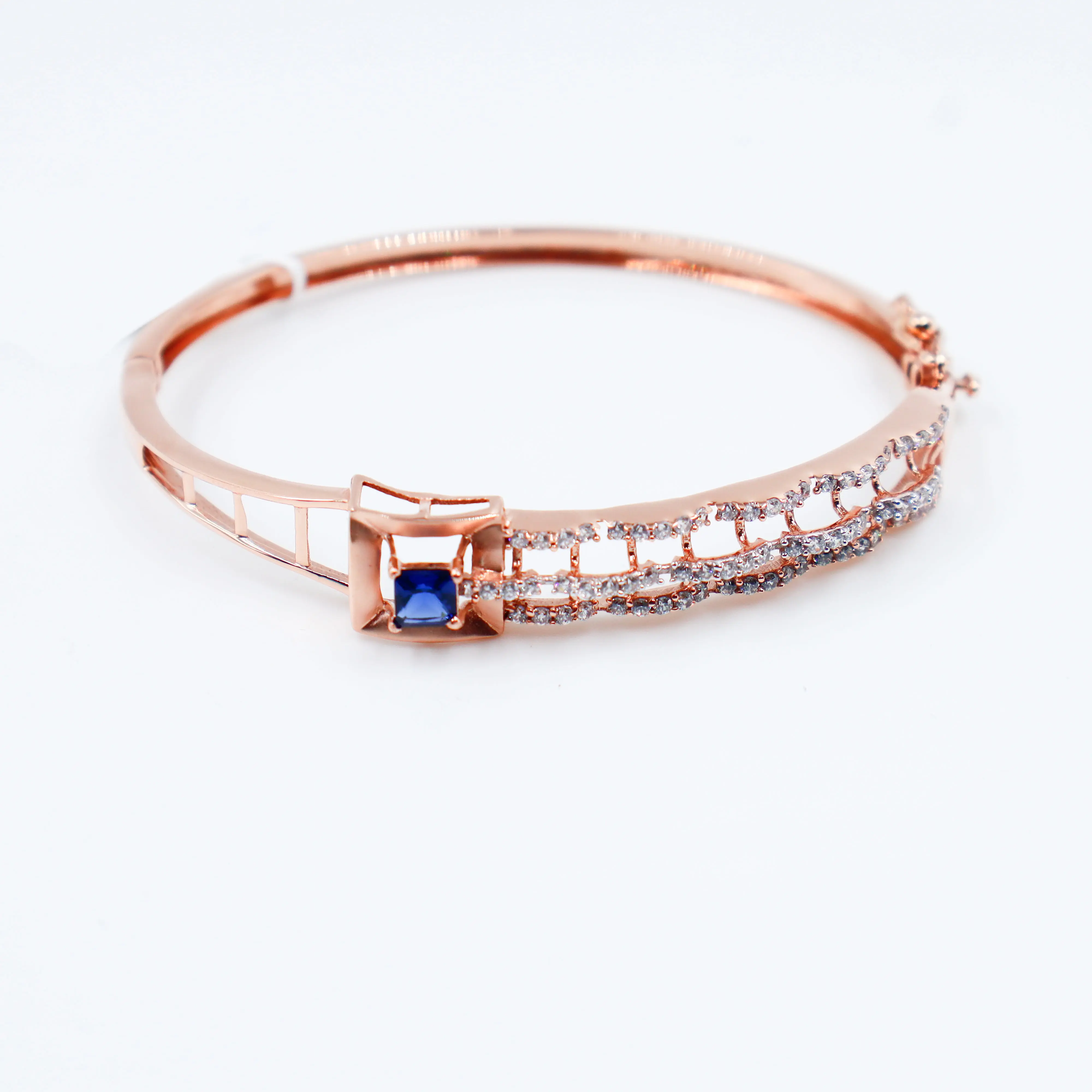 Ladies Kada