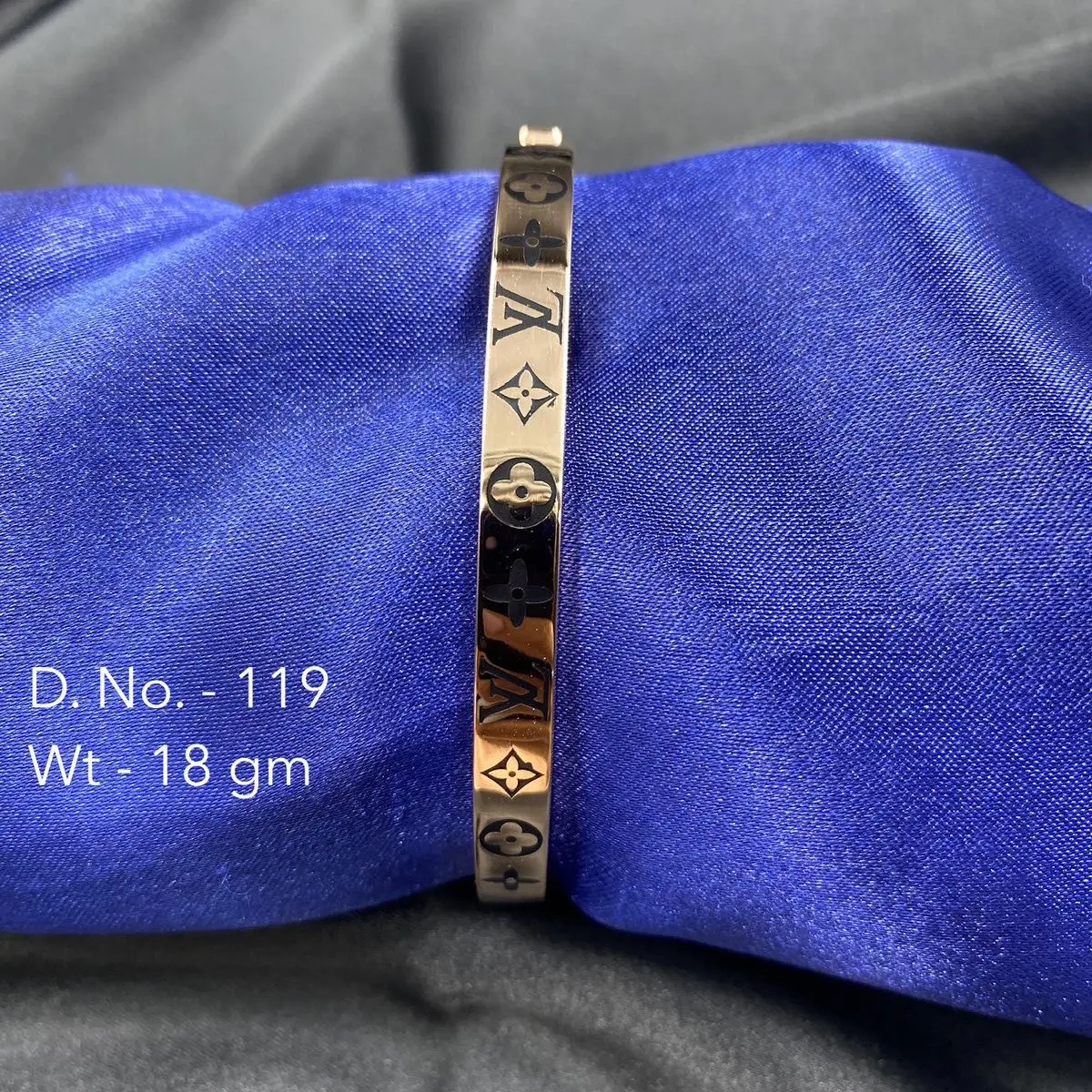 Italian Kada