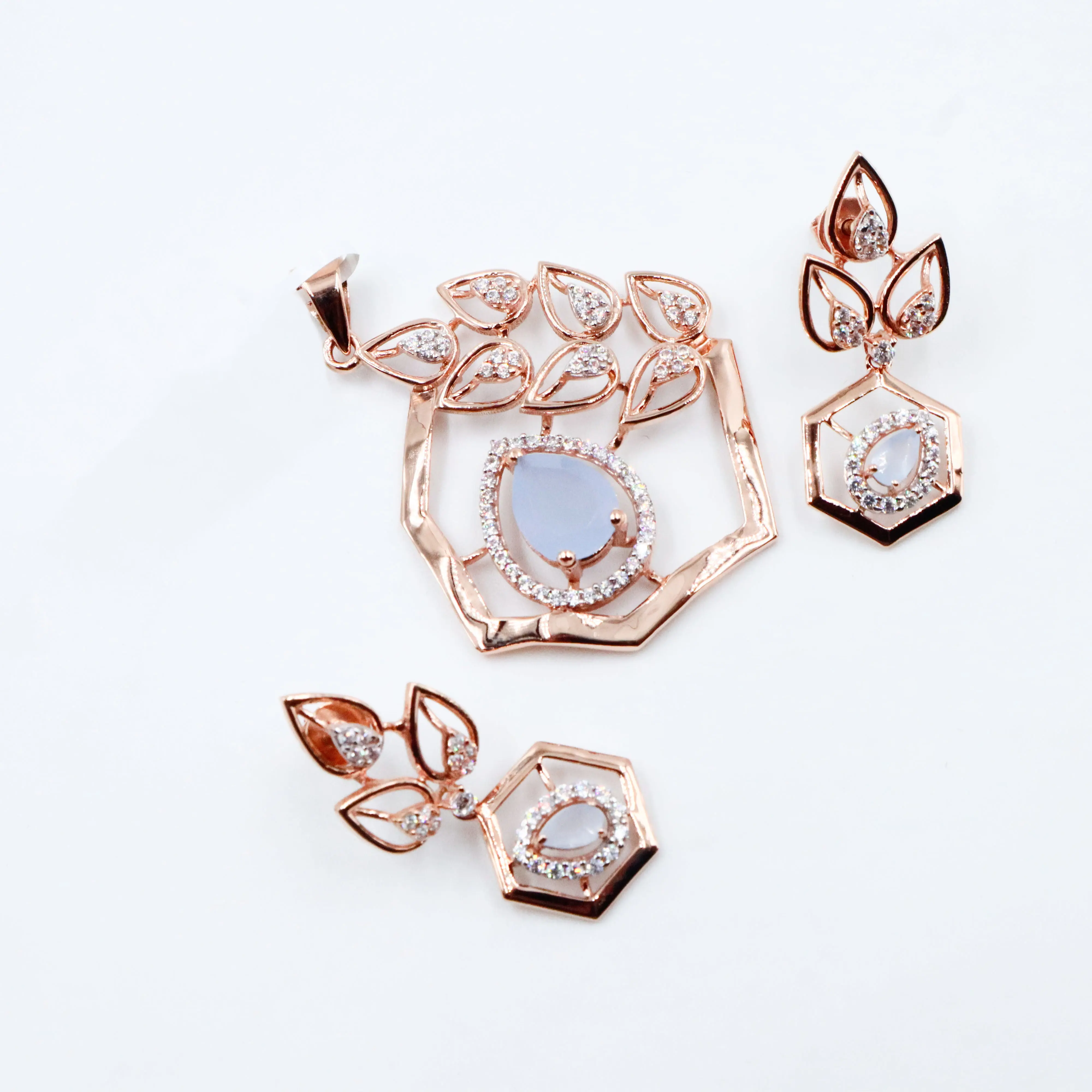 Pendant Set