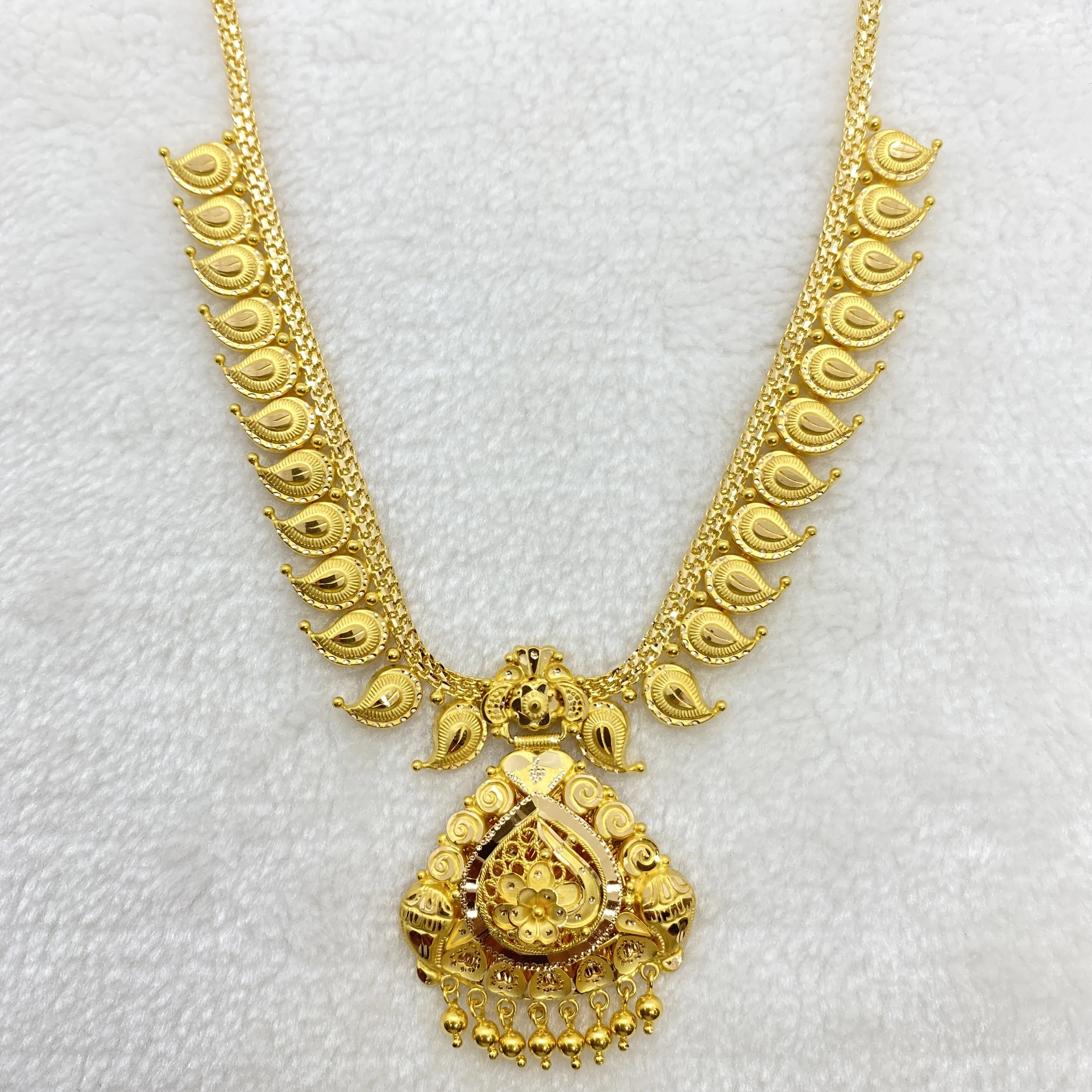 Fancy Manga Necklace Gj0032